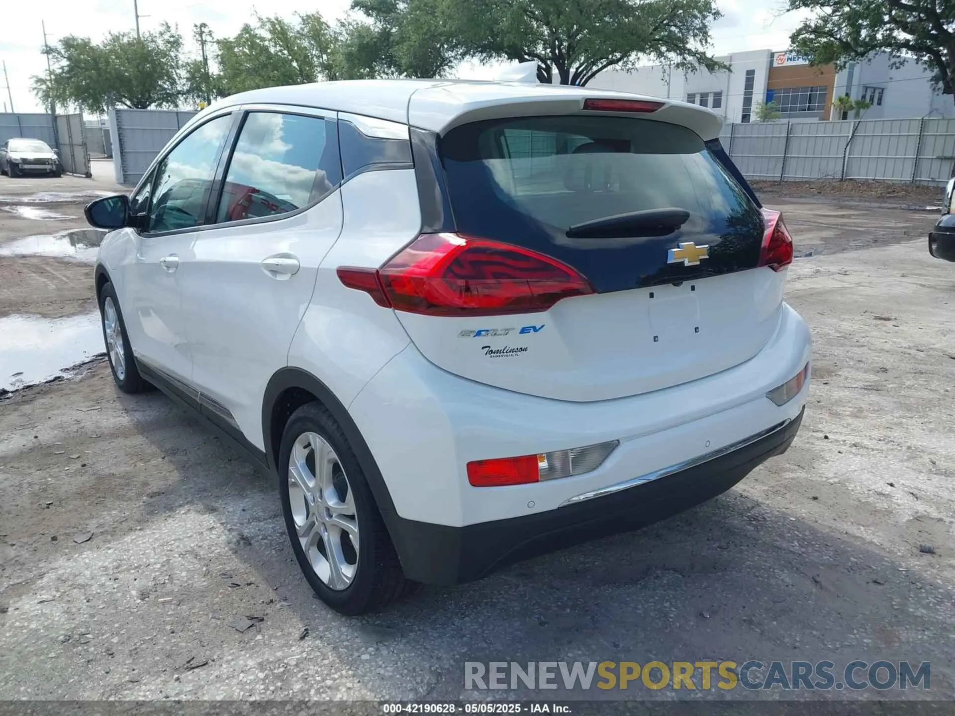 3 Photograph of a damaged car 1G1FY6S00K4105693 CHEVROLET BOLT EV 2019
