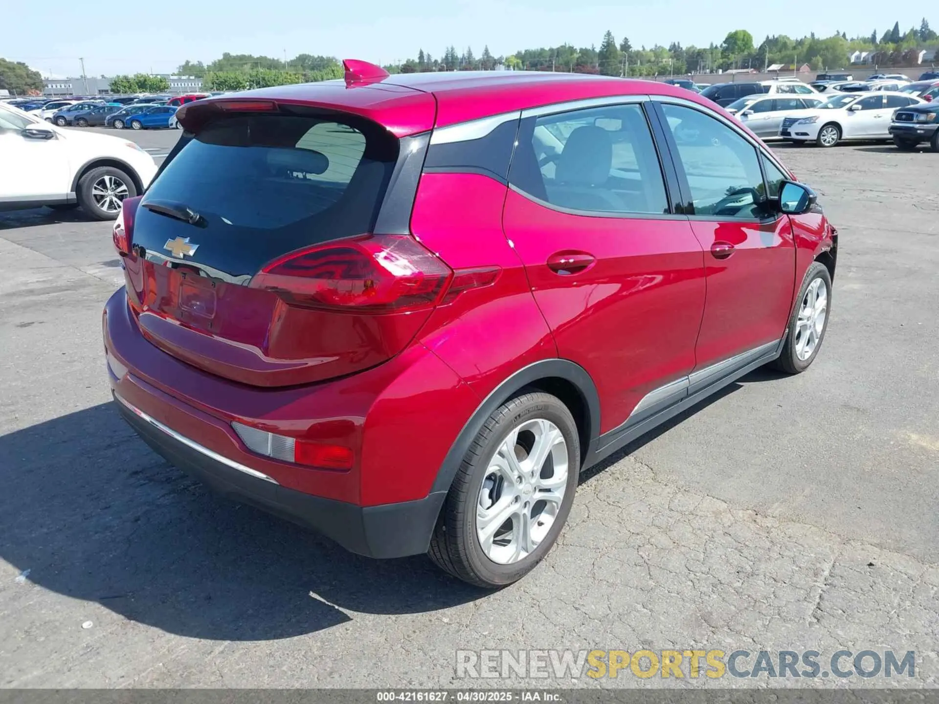 4 Photograph of a damaged car 1G1FY6S02K4104254 CHEVROLET BOLT EV 2019