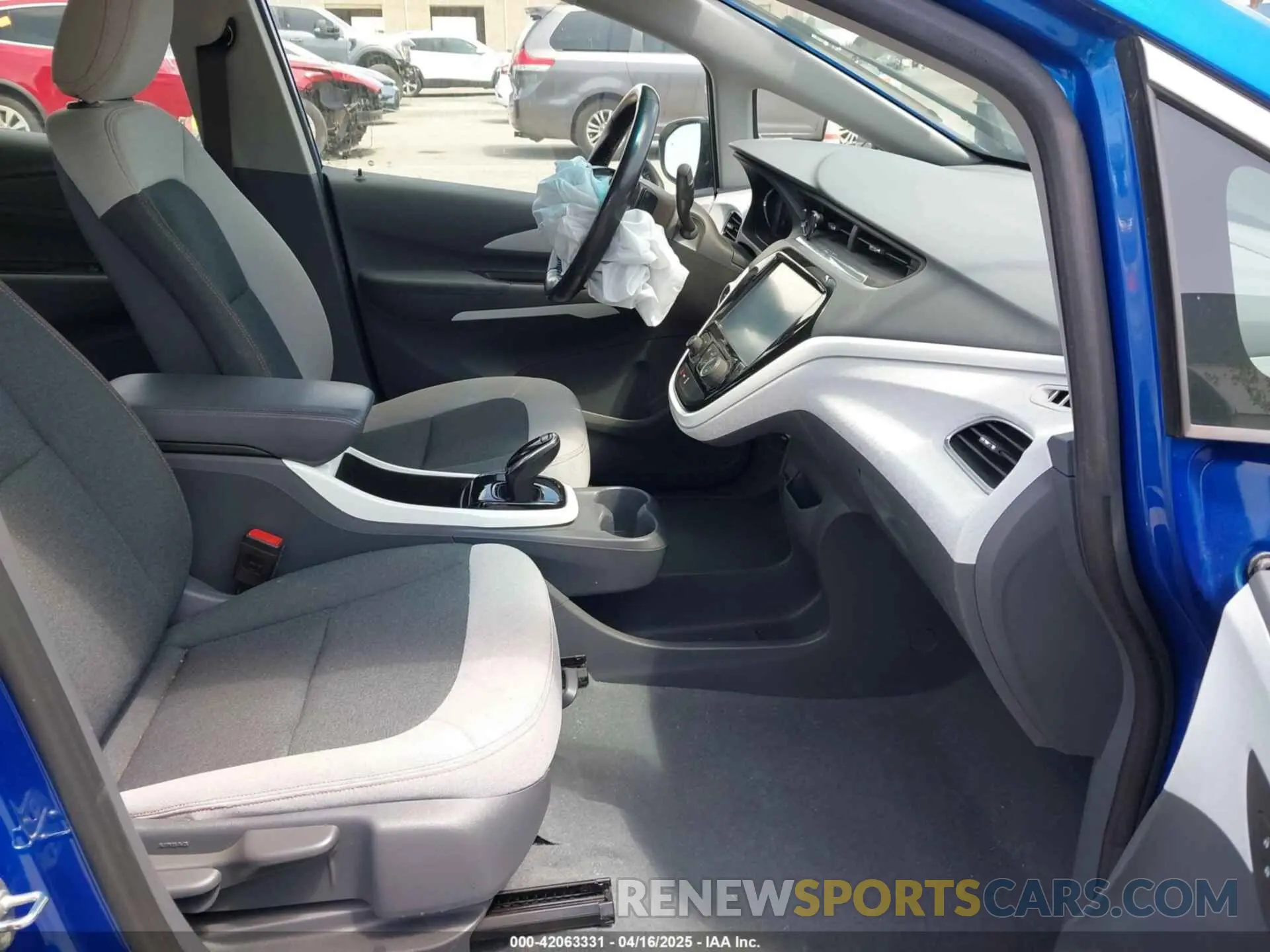 5 Photograph of a damaged car 1G1FY6S05K4131965 CHEVROLET BOLT EV 2019