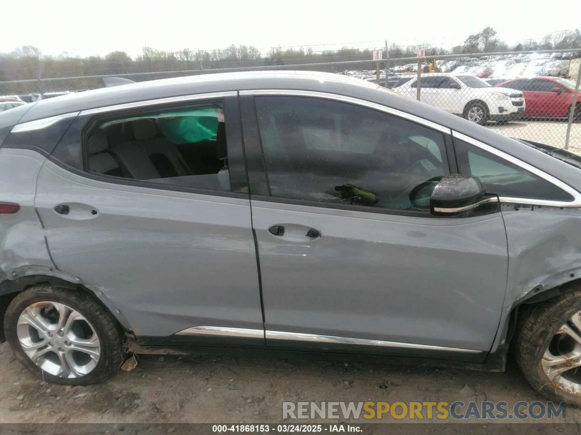 13 Photograph of a damaged car 1G1FY6S08K4138750 CHEVROLET BOLT EV 2019