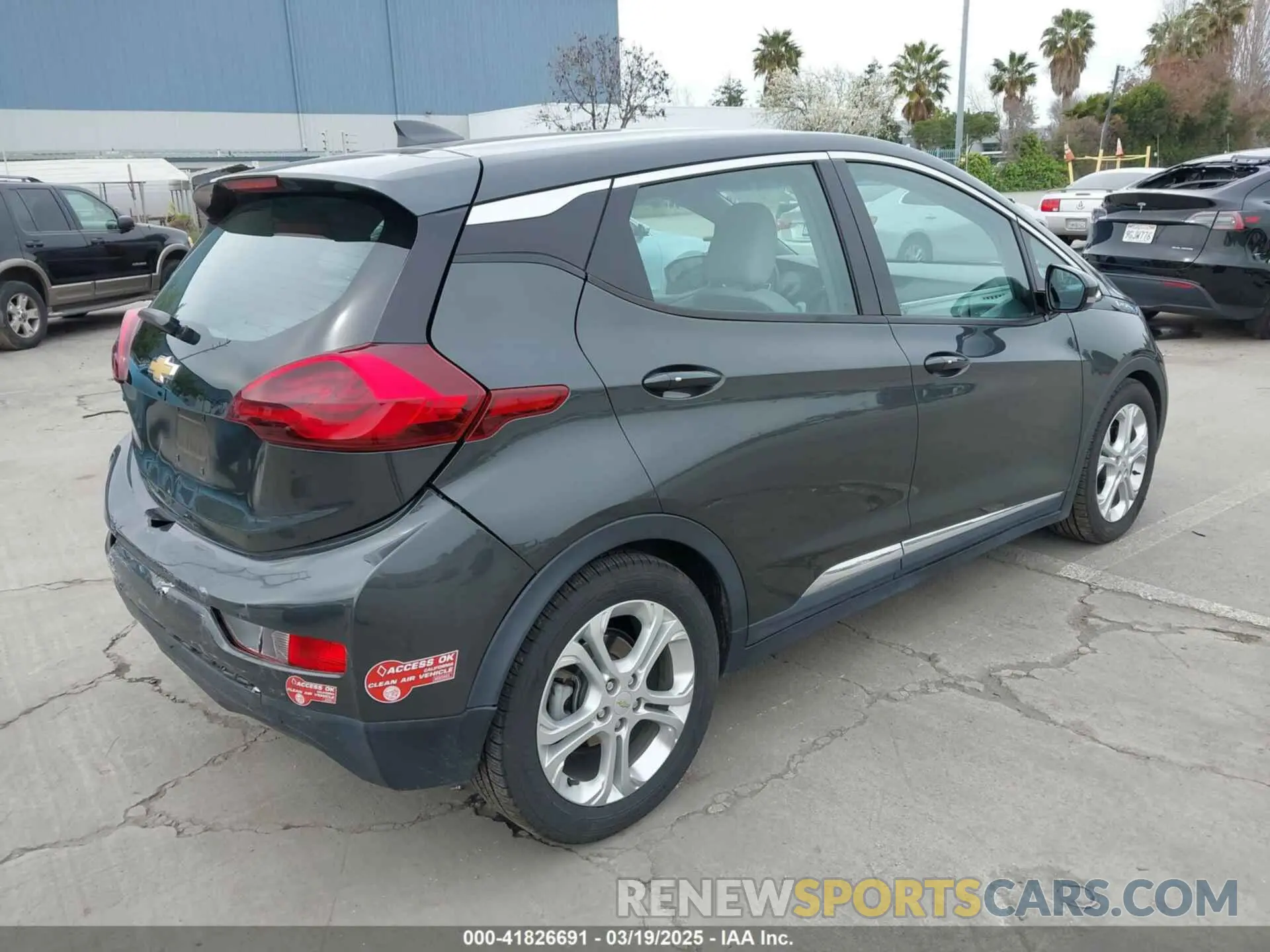 4 Photograph of a damaged car 1G1FY6S0XK4104776 CHEVROLET BOLT EV 2019