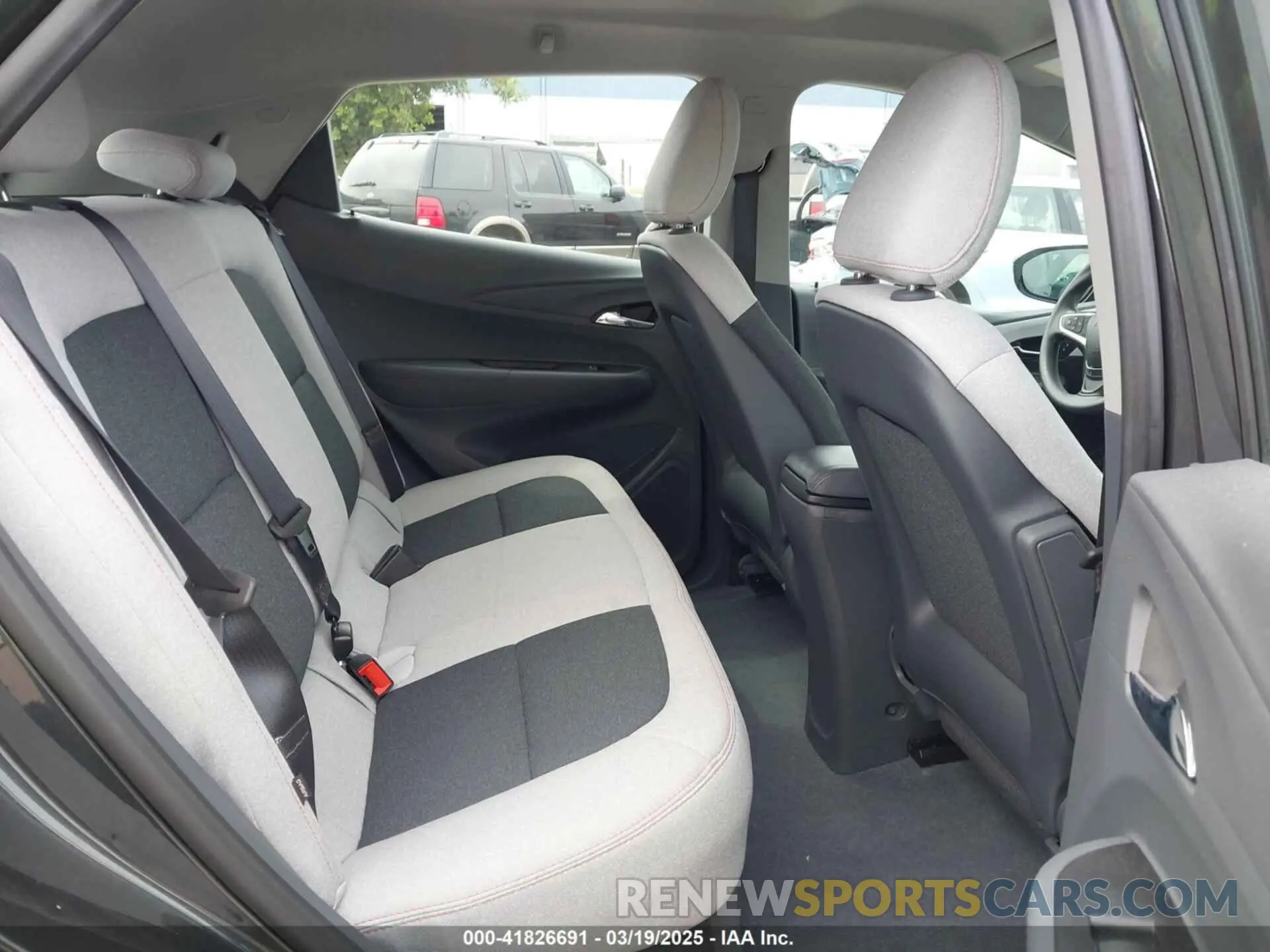 8 Photograph of a damaged car 1G1FY6S0XK4104776 CHEVROLET BOLT EV 2019