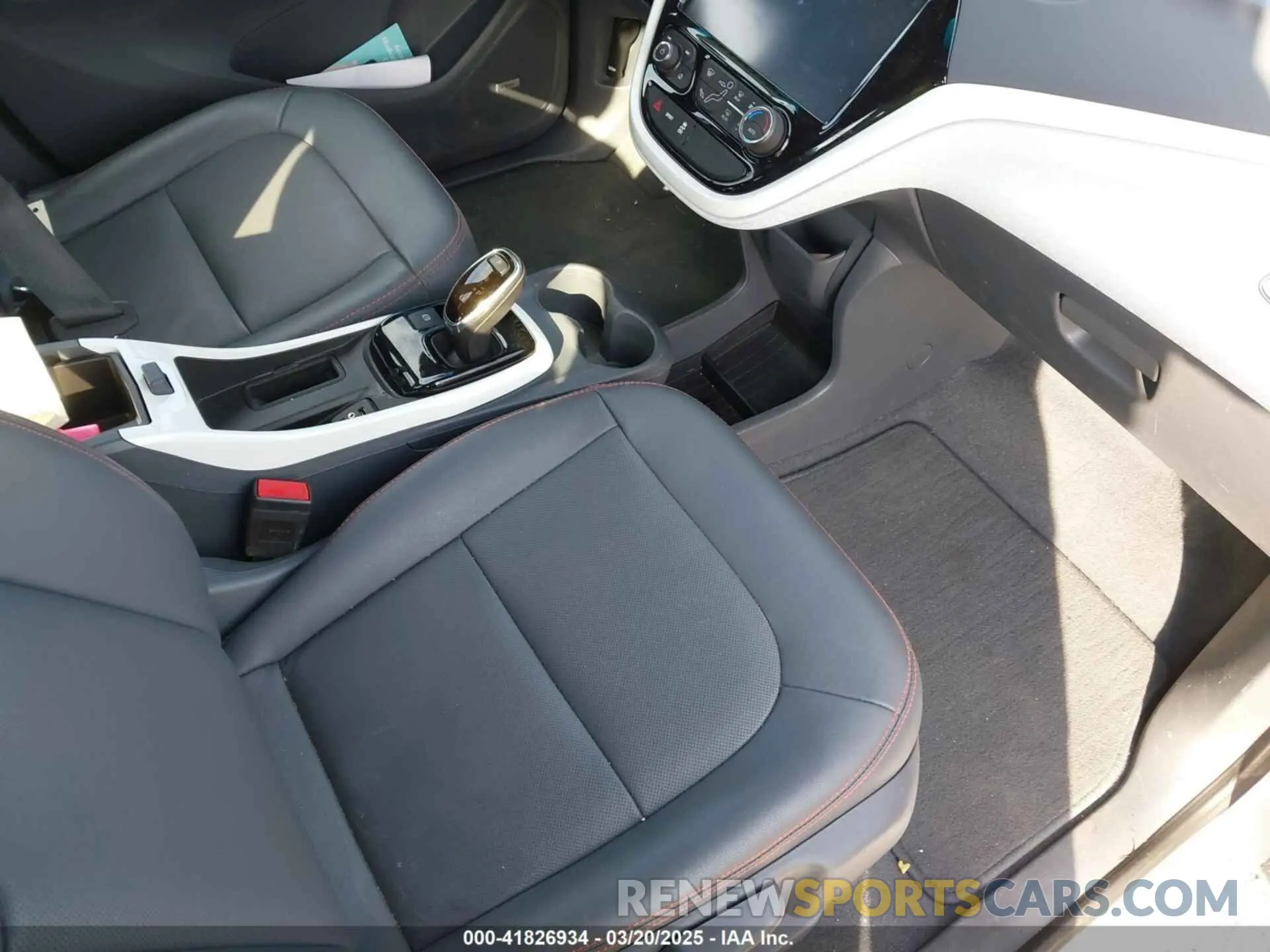 5 Photograph of a damaged car 1G1FZ6S02K4111931 CHEVROLET BOLT EV 2019