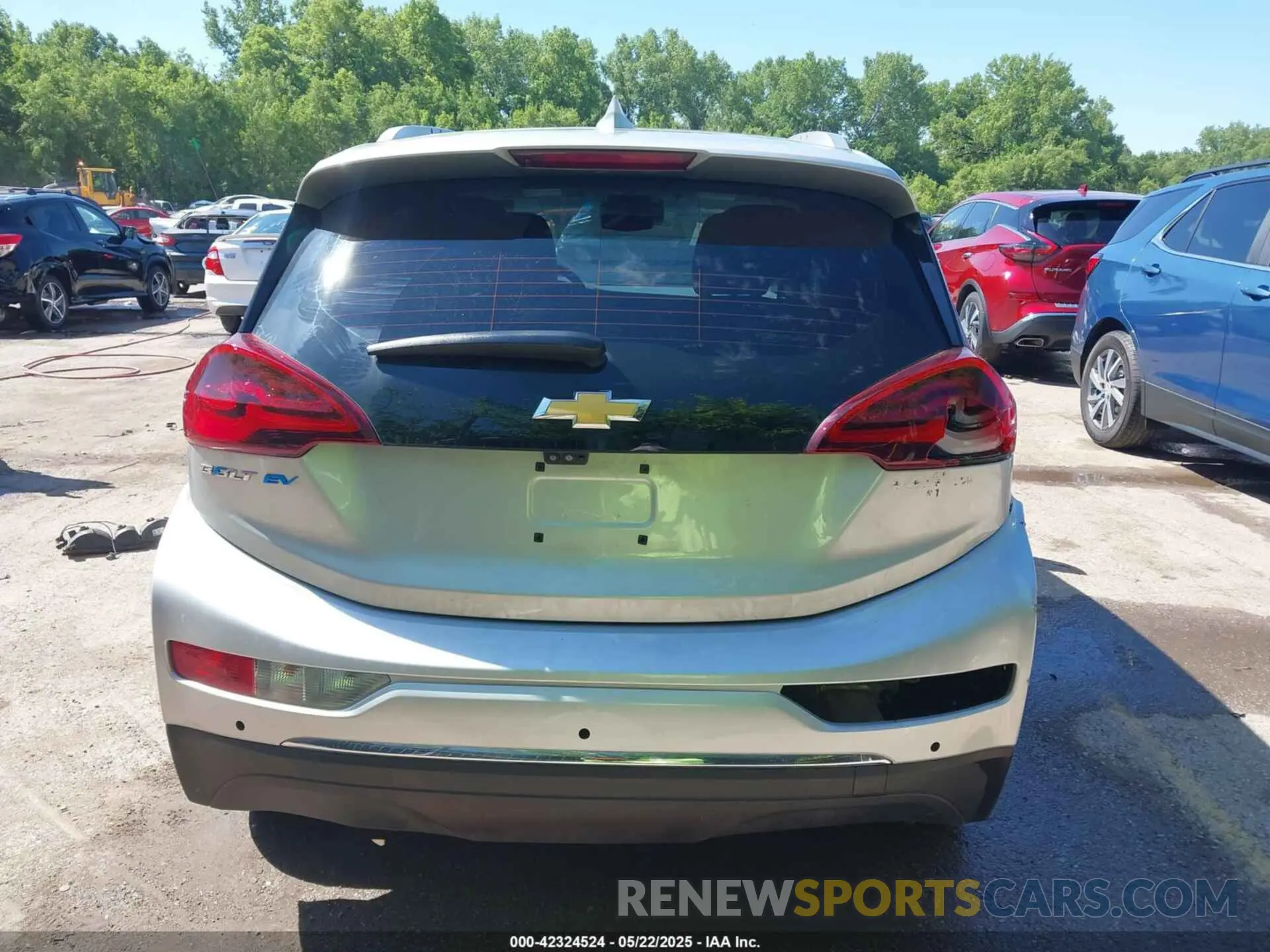 16 Photograph of a damaged car 1G1FZ6S06K4138078 CHEVROLET BOLT EV 2019