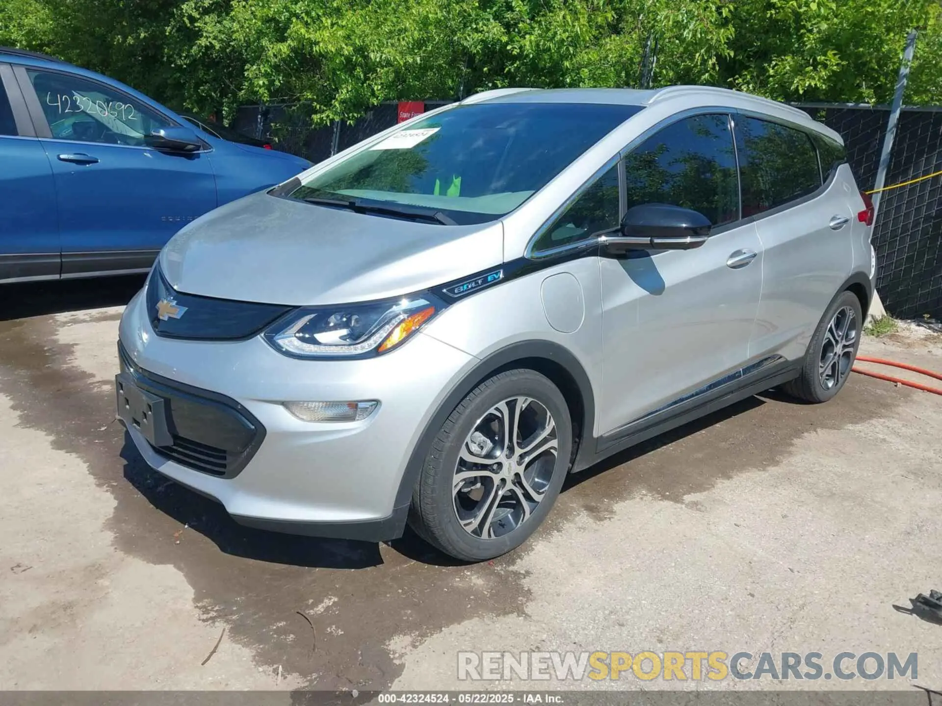 2 Photograph of a damaged car 1G1FZ6S06K4138078 CHEVROLET BOLT EV 2019