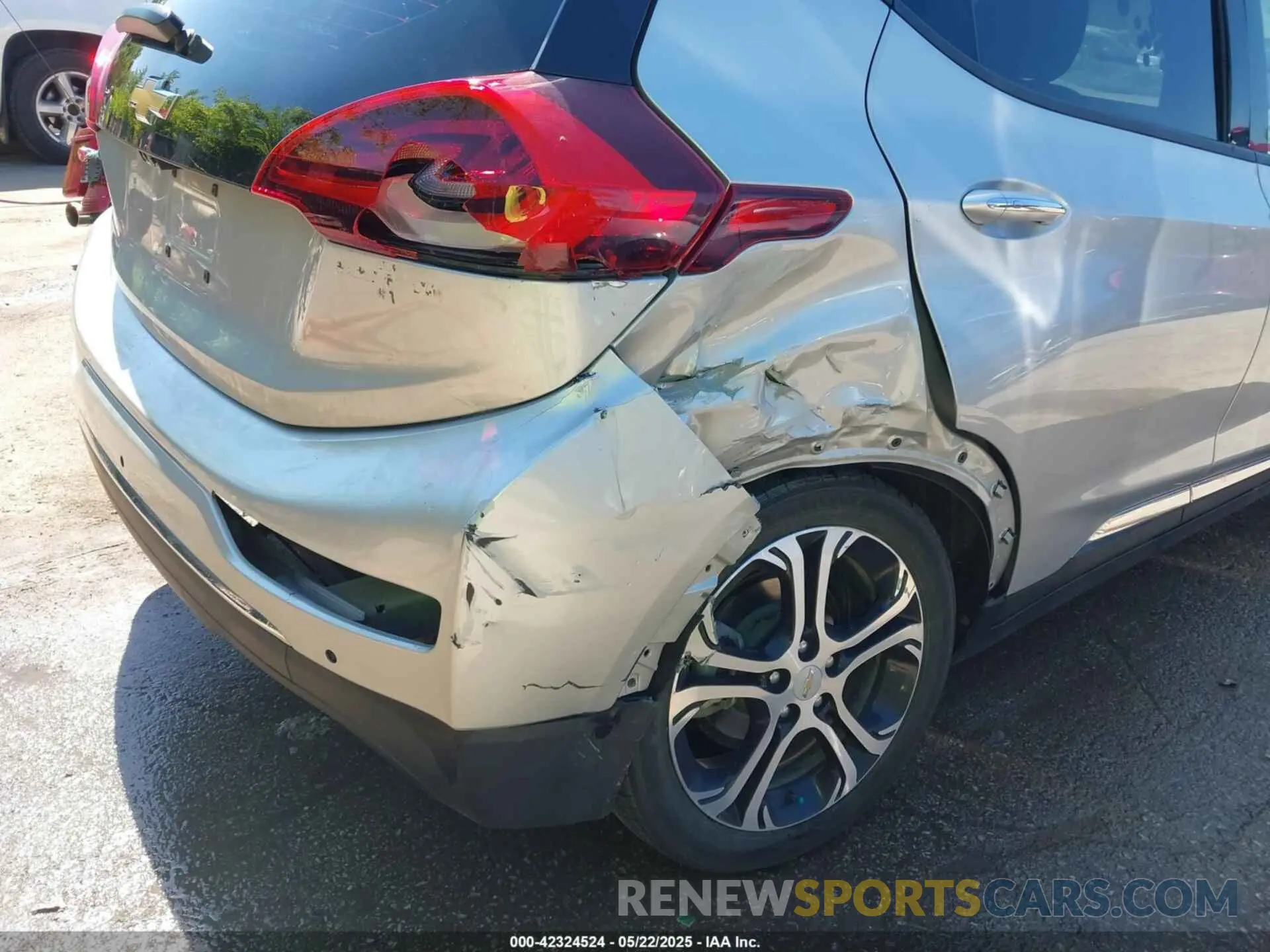 6 Photograph of a damaged car 1G1FZ6S06K4138078 CHEVROLET BOLT EV 2019