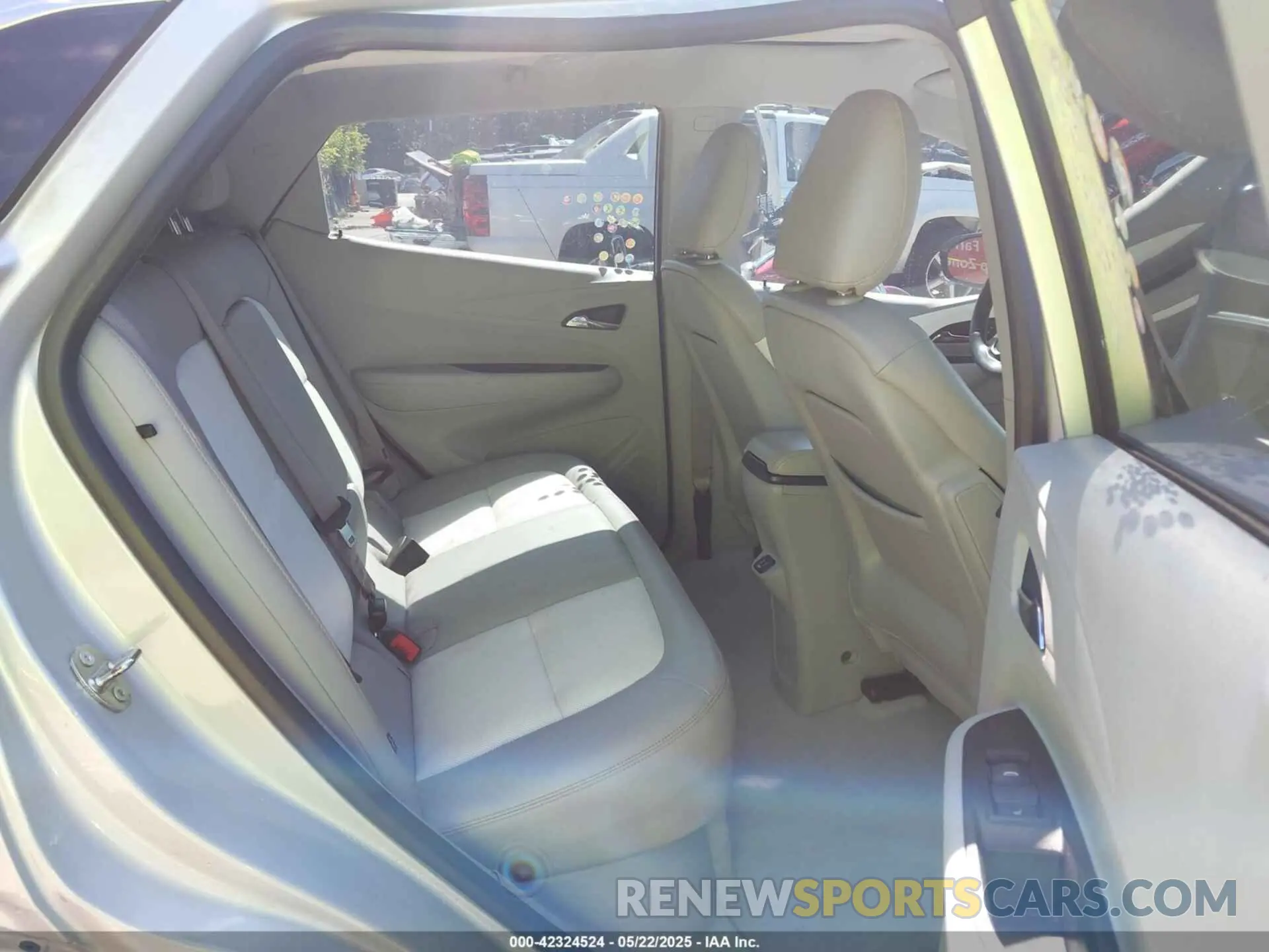 8 Photograph of a damaged car 1G1FZ6S06K4138078 CHEVROLET BOLT EV 2019