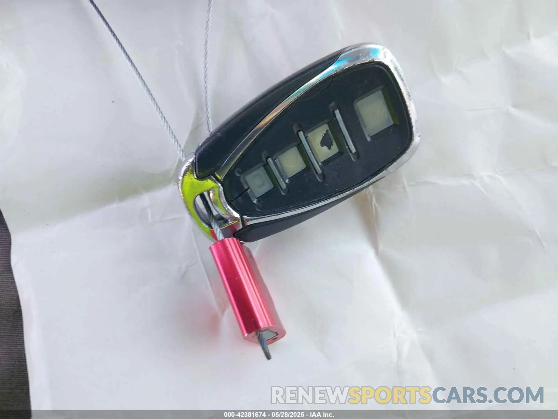 11 Photograph of a damaged car 1G1FY6S01L4117935 CHEVROLET BOLT EV 2020