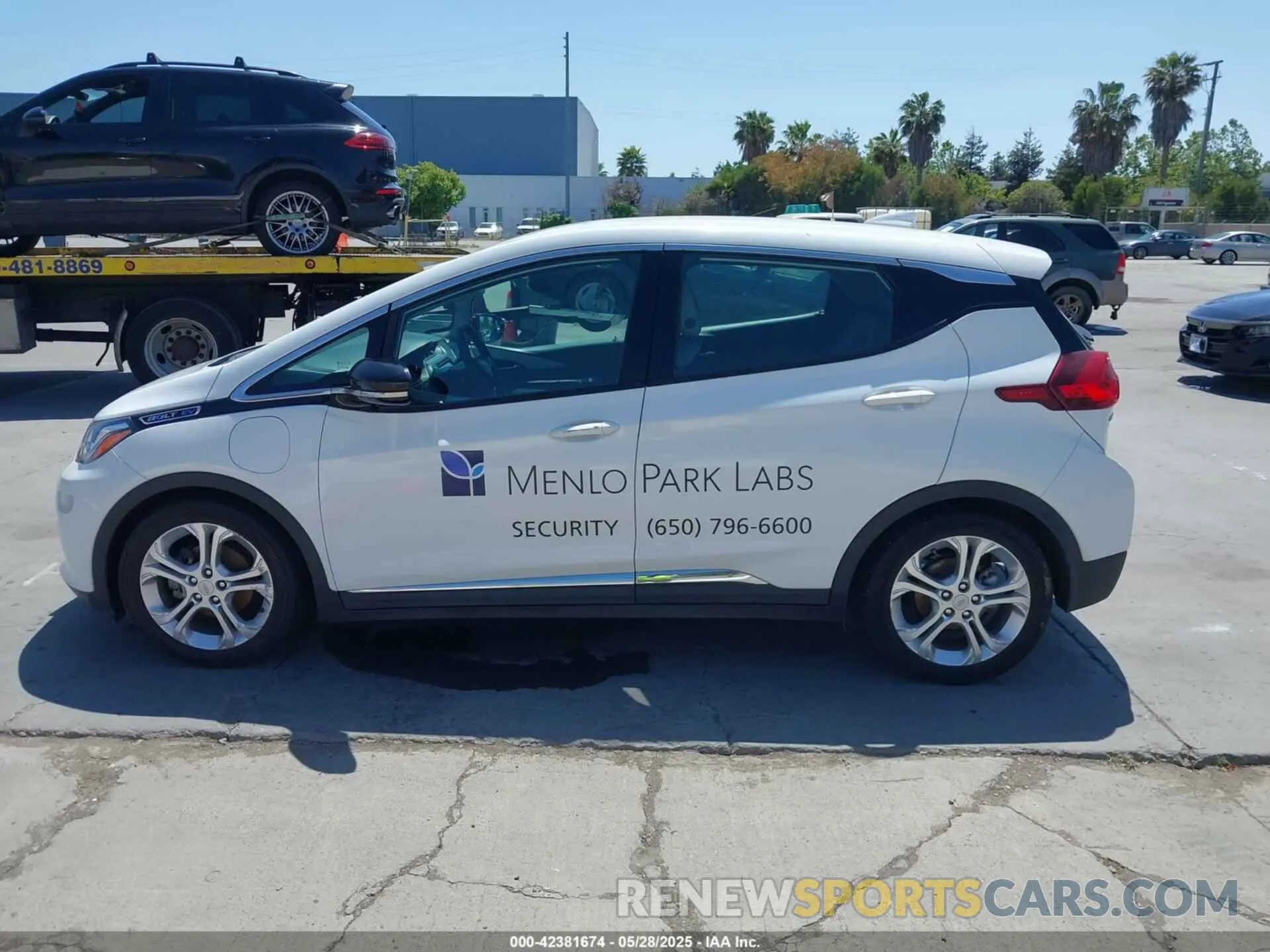 14 Photograph of a damaged car 1G1FY6S01L4117935 CHEVROLET BOLT EV 2020