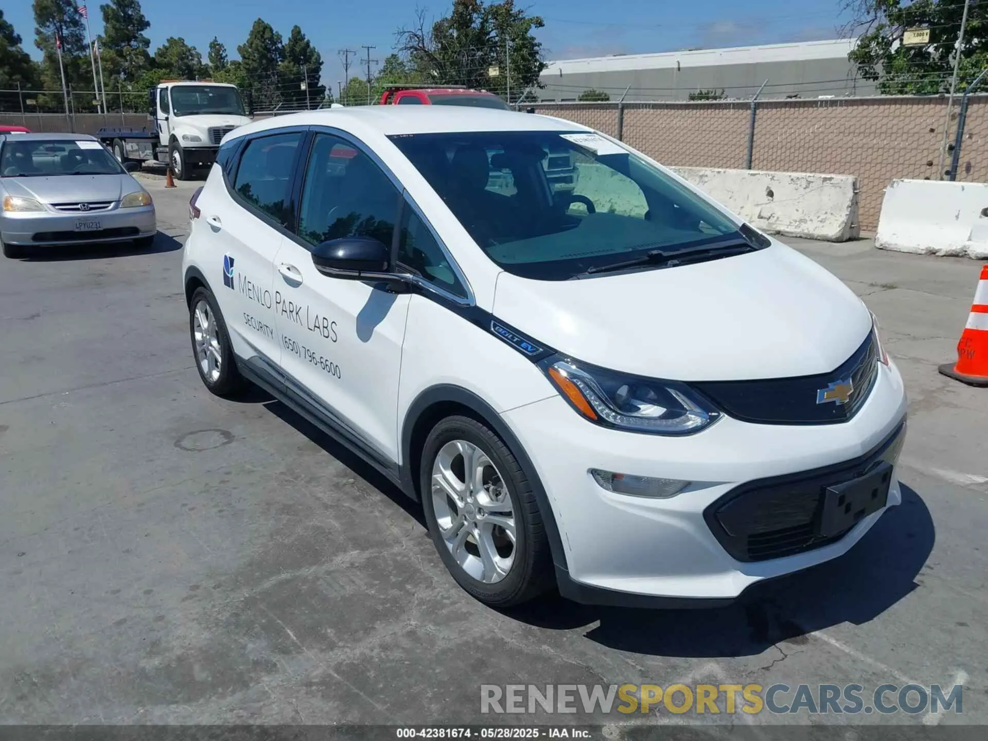6 Photograph of a damaged car 1G1FY6S01L4117935 CHEVROLET BOLT EV 2020