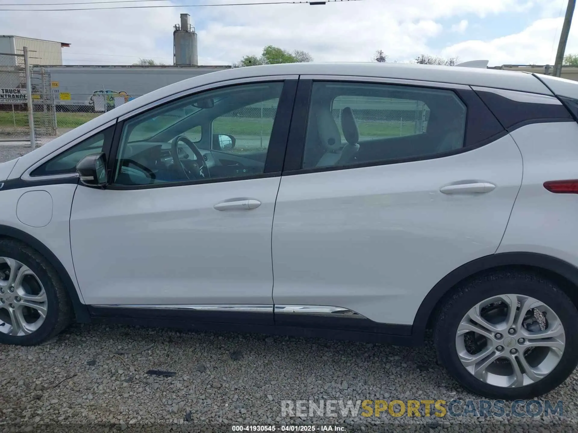 14 Photograph of a damaged car 1G1FY6S02L4137403 CHEVROLET BOLT EV 2020