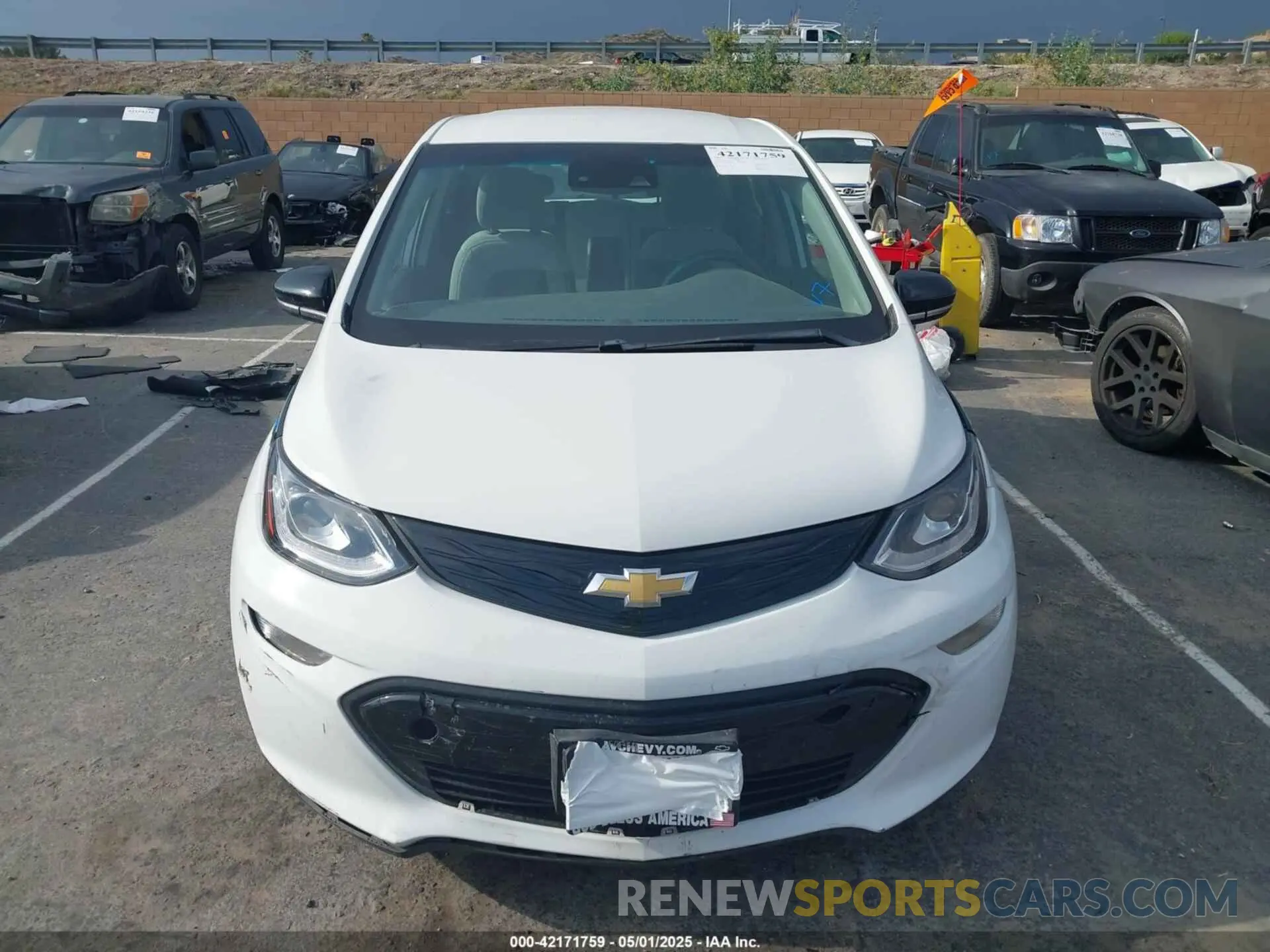 11 Photograph of a damaged car 1G1FY6S02L4147364 CHEVROLET BOLT EV 2020