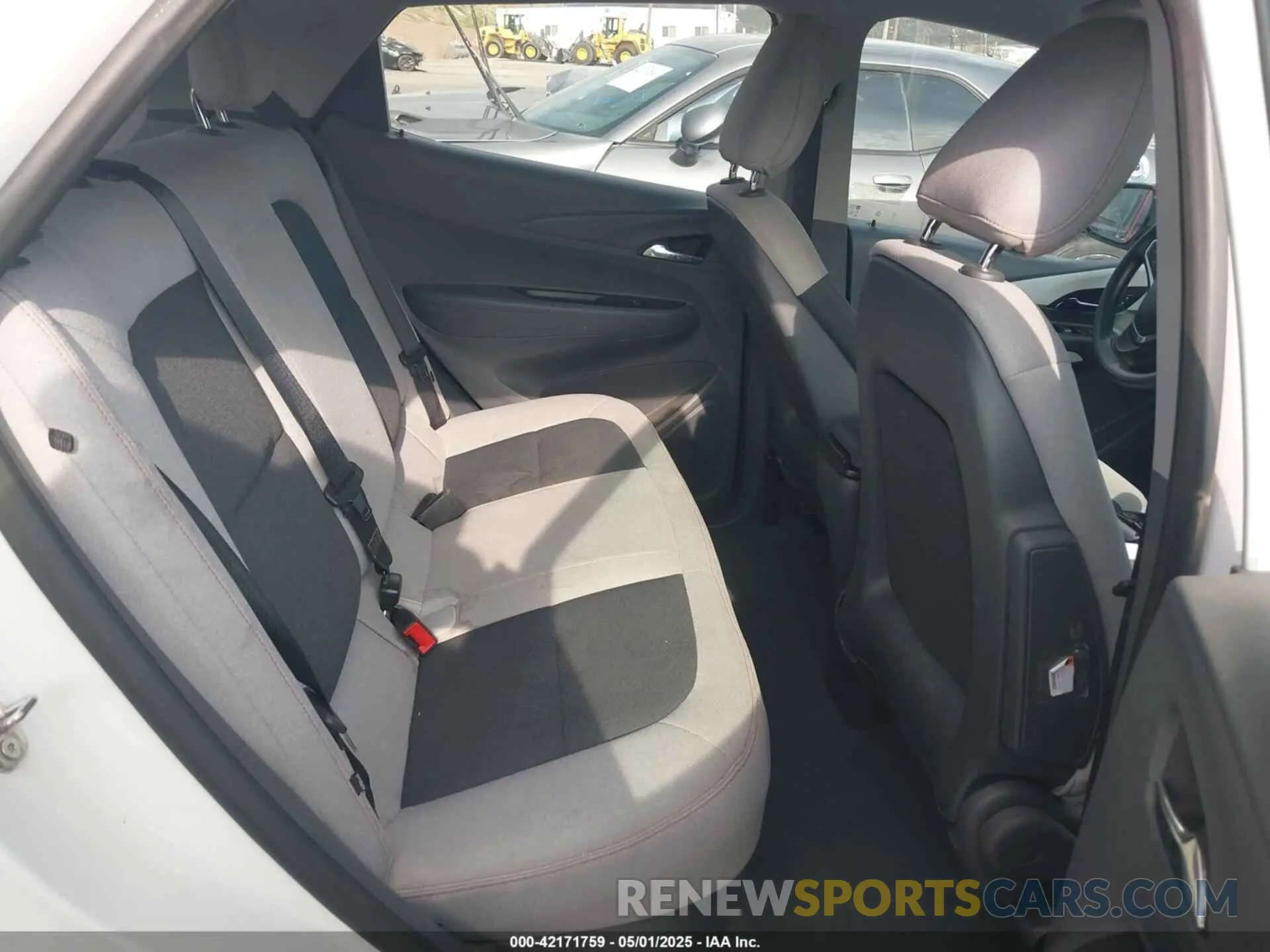 8 Photograph of a damaged car 1G1FY6S02L4147364 CHEVROLET BOLT EV 2020