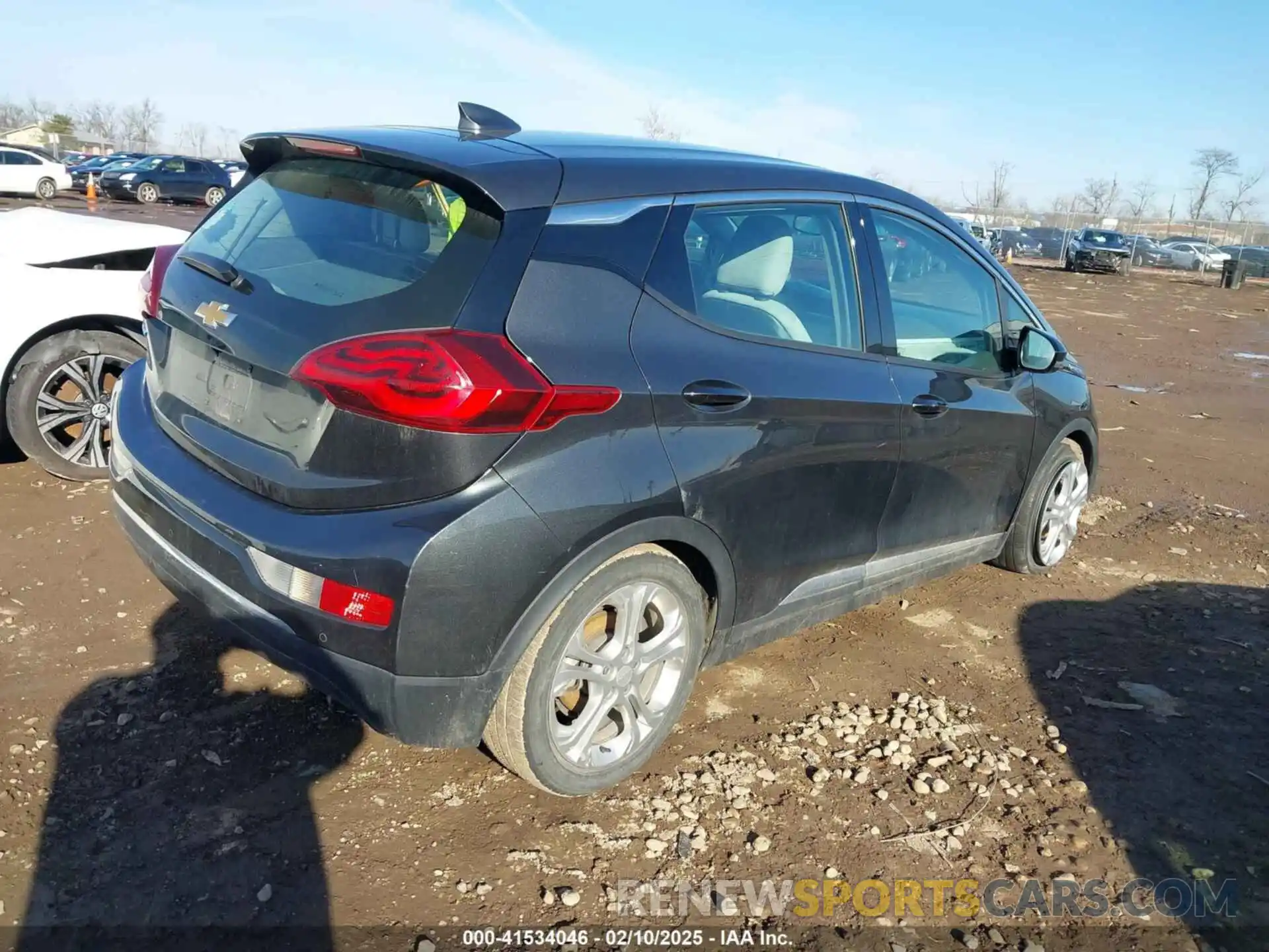 4 Photograph of a damaged car 1G1FY6S03L4104264 CHEVROLET BOLT EV 2020