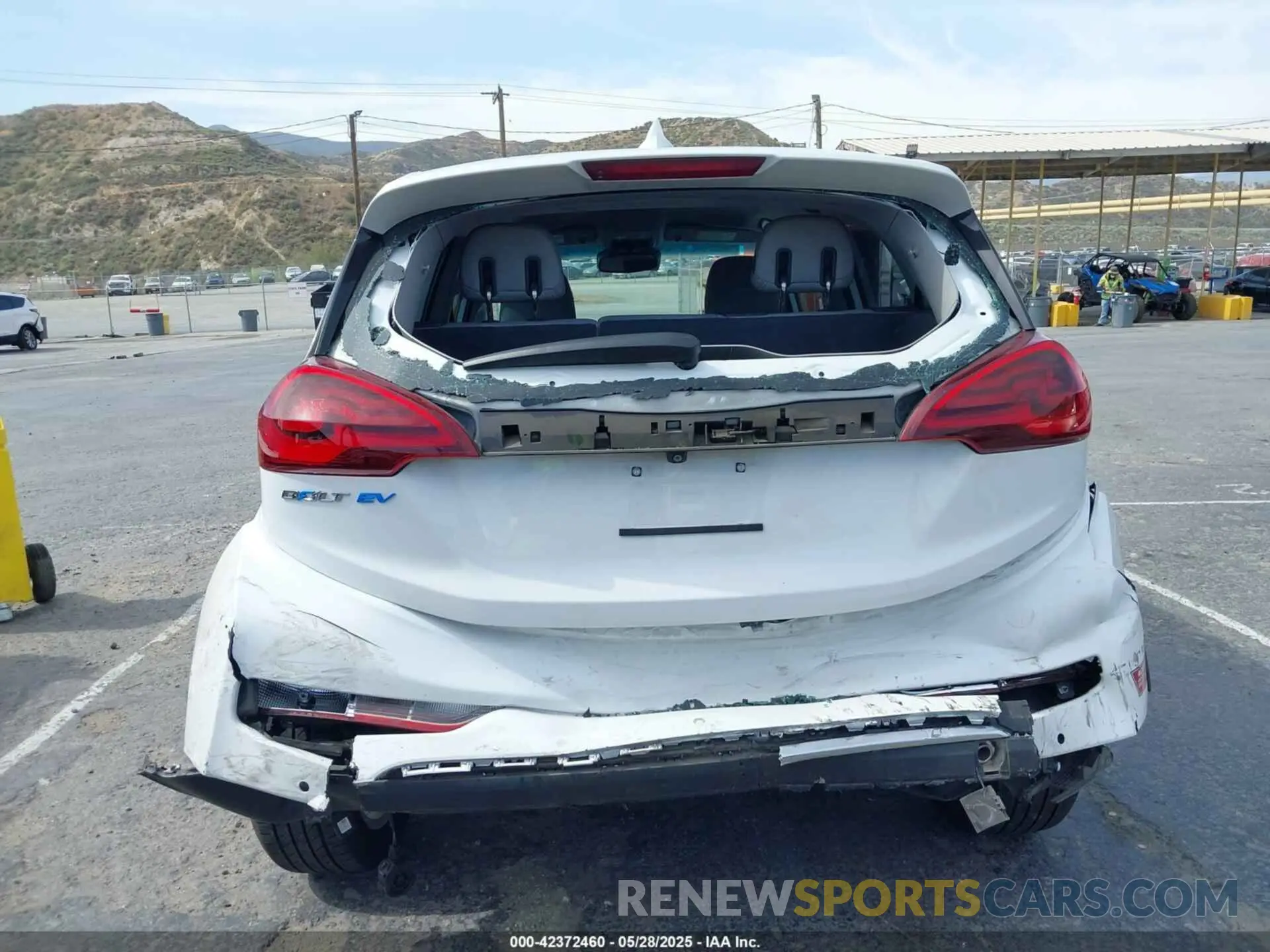 6 Photograph of a damaged car 1G1FY6S06L4129658 CHEVROLET BOLT EV 2020
