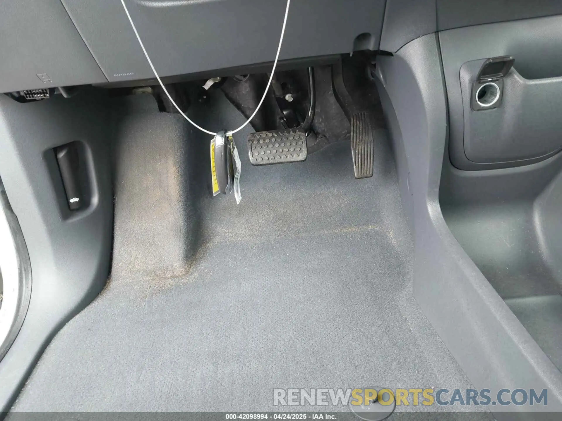 11 Photograph of a damaged car 1G1FY6S07L4145819 CHEVROLET BOLT EV 2020