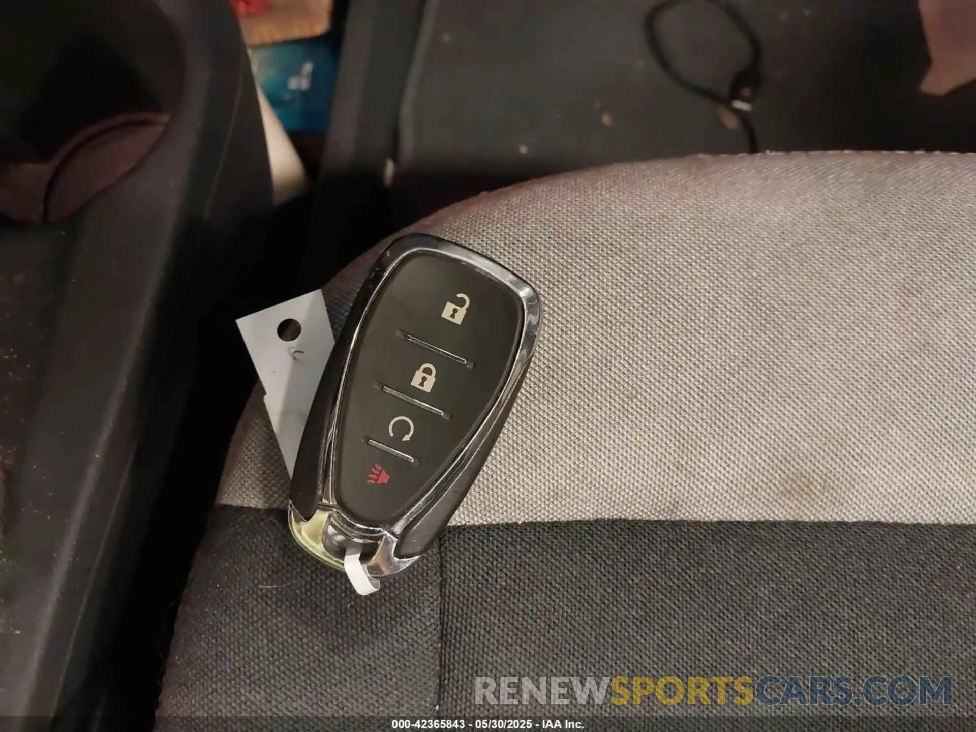 11 Photograph of a damaged car 1G1FY6S07L4150373 CHEVROLET BOLT EV 2020