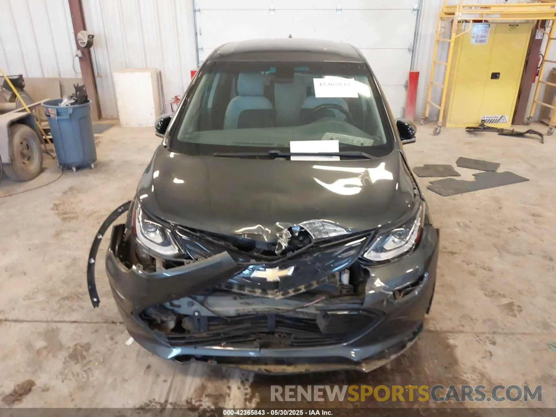 12 Photograph of a damaged car 1G1FY6S07L4150373 CHEVROLET BOLT EV 2020