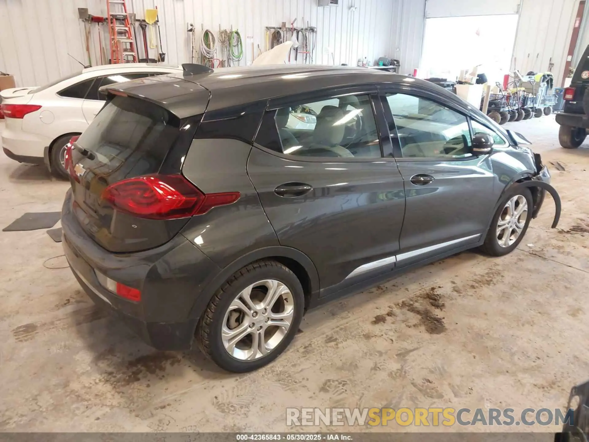 4 Photograph of a damaged car 1G1FY6S07L4150373 CHEVROLET BOLT EV 2020