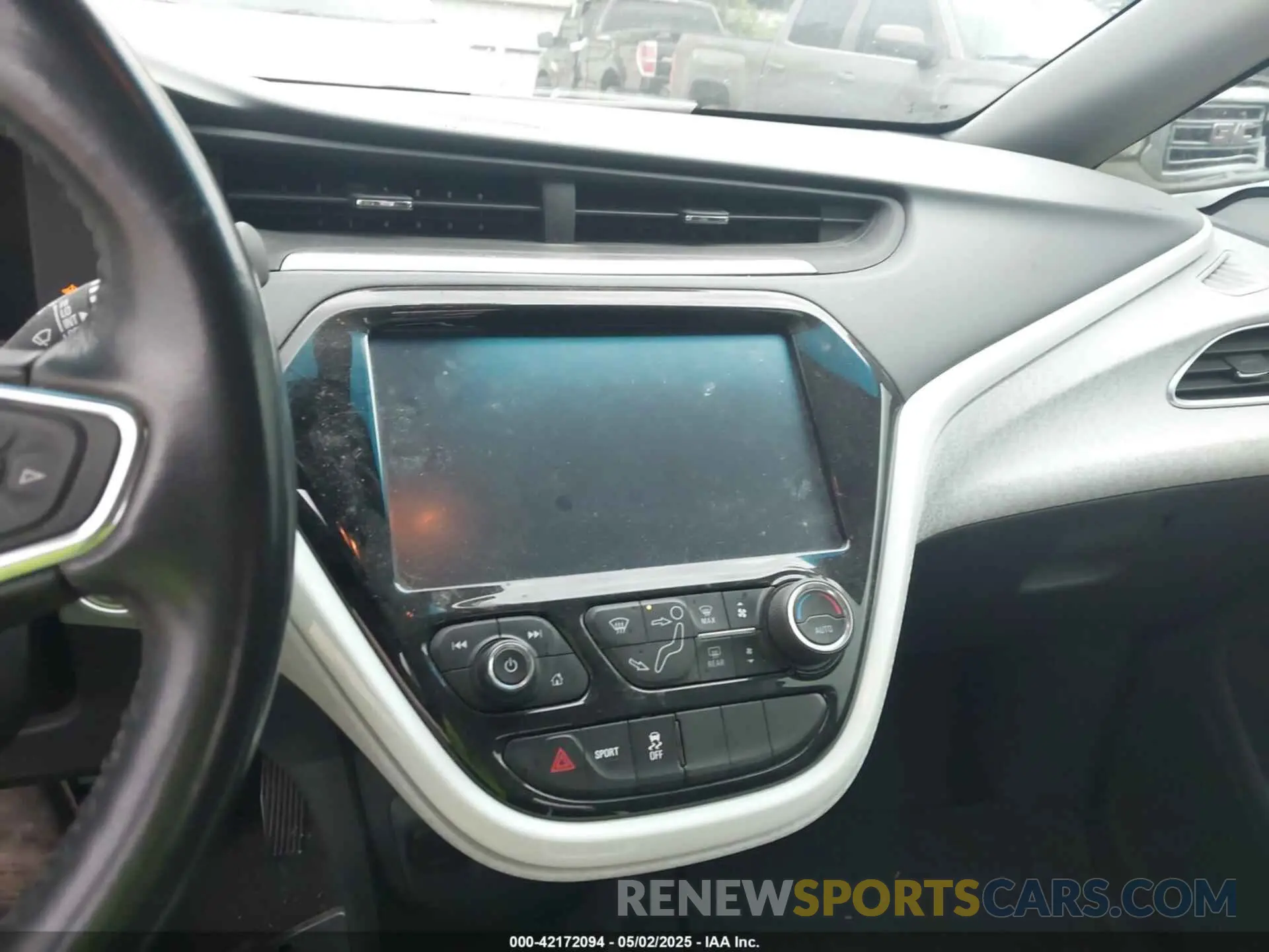 18 Photograph of a damaged car 1G1FY6S08L4106463 CHEVROLET BOLT EV 2020