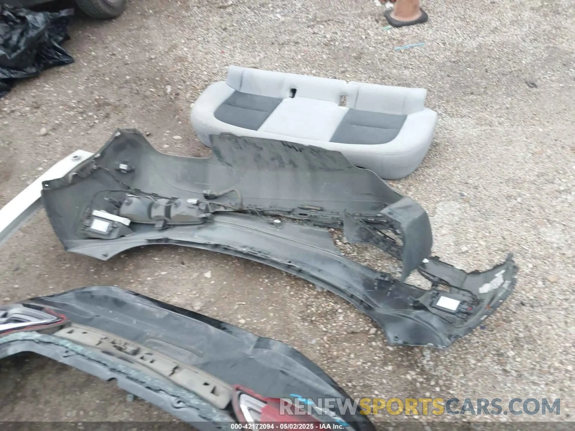 20 Photograph of a damaged car 1G1FY6S08L4106463 CHEVROLET BOLT EV 2020