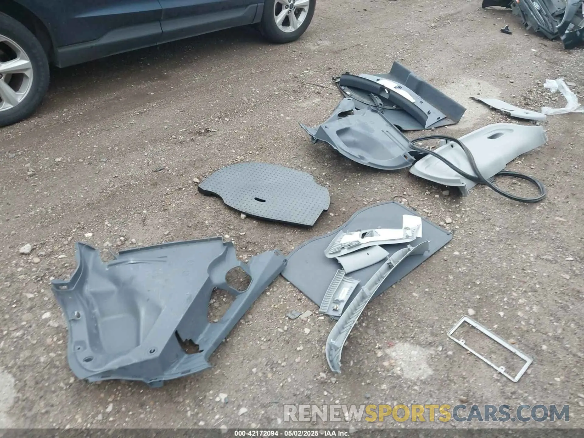 21 Photograph of a damaged car 1G1FY6S08L4106463 CHEVROLET BOLT EV 2020