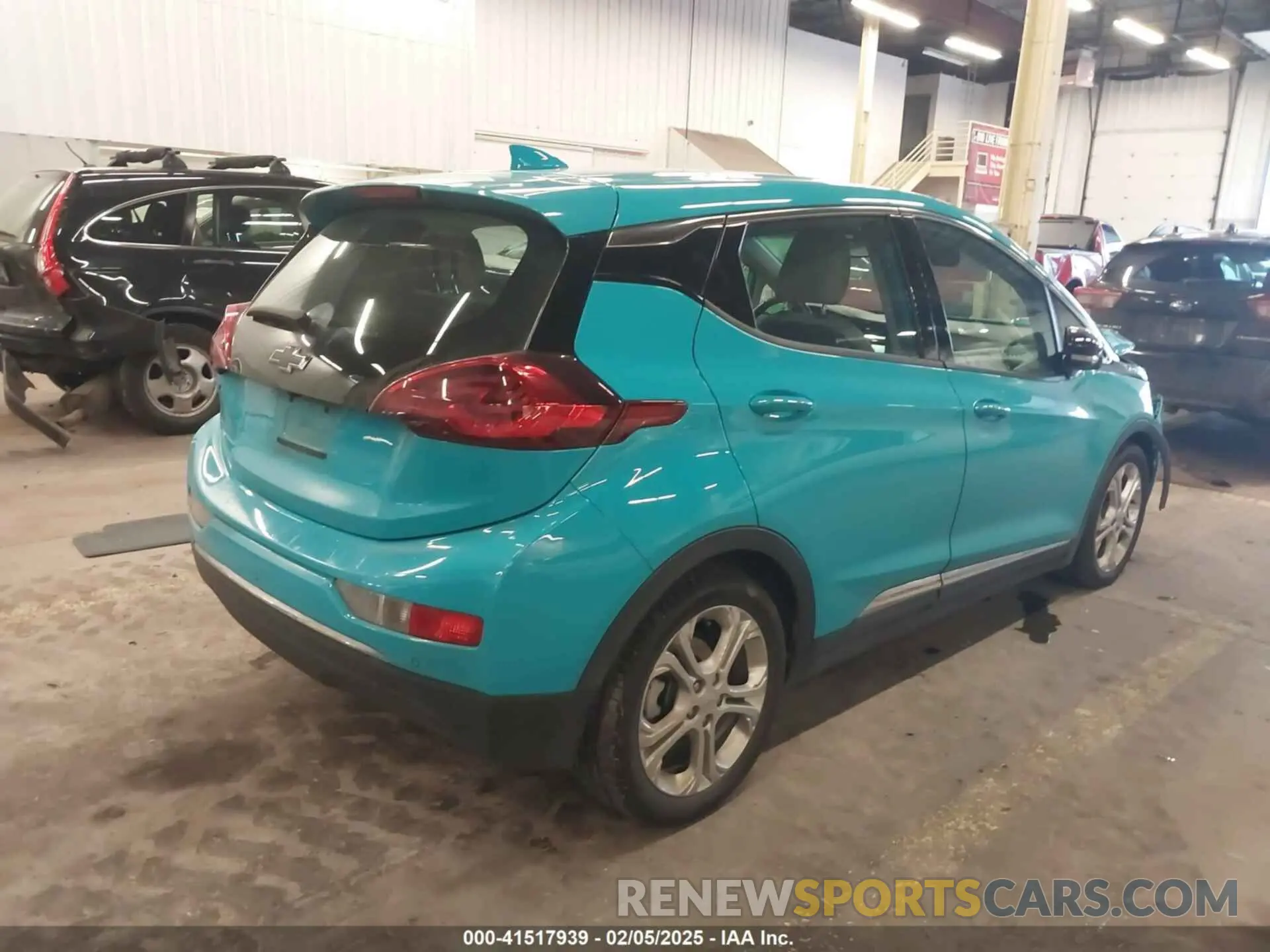 4 Photograph of a damaged car 1G1FY6S09L4137351 CHEVROLET BOLT EV 2020