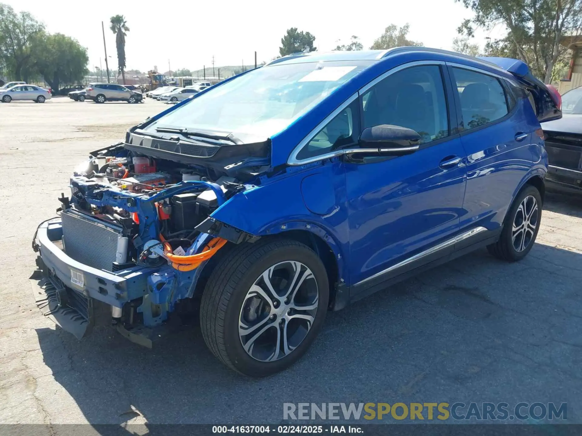 2 Photograph of a damaged car 1G1FZ6S04L4125895 CHEVROLET BOLT EV 2020