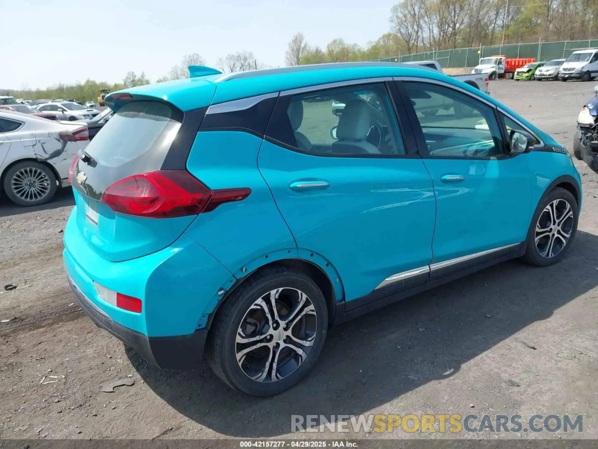 4 Photograph of a damaged car 1G1FZ6S05L4114842 CHEVROLET BOLT EV 2020