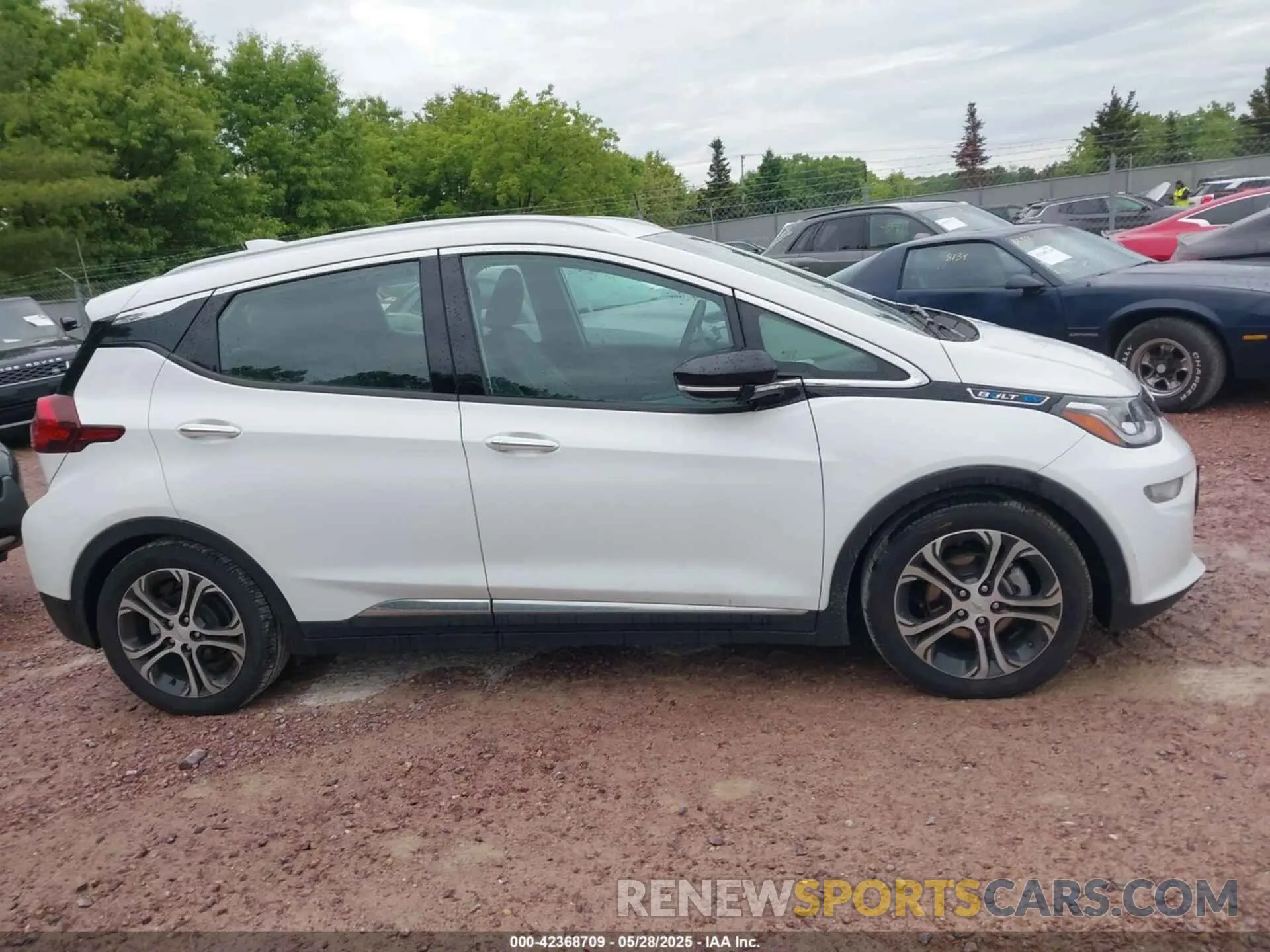 13 Photograph of a damaged car 1G1FZ6S06L4115594 CHEVROLET BOLT EV 2020
