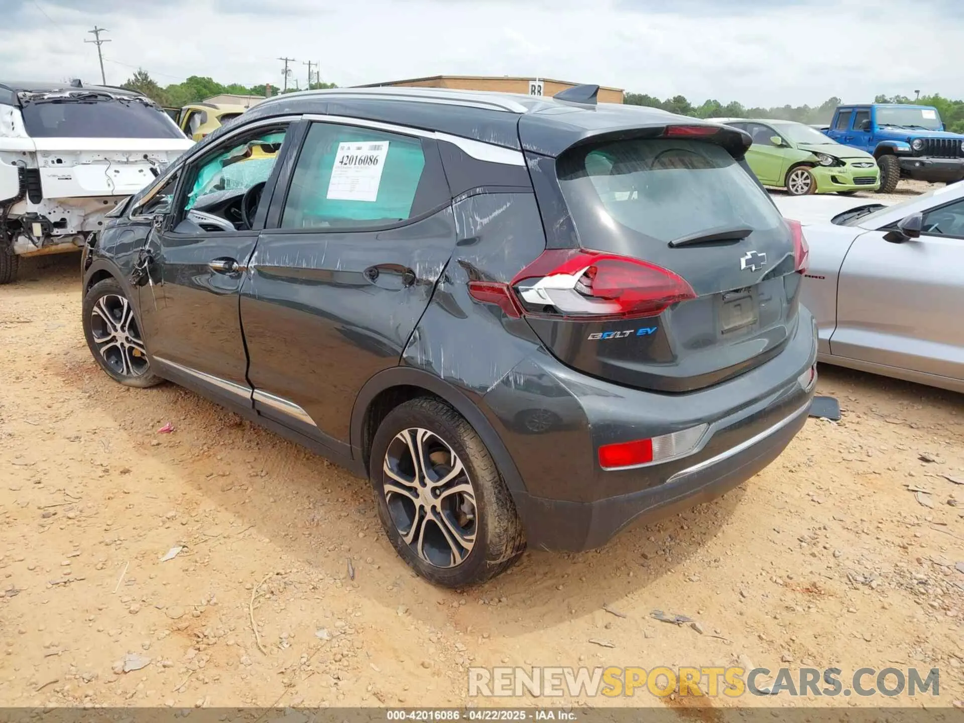 3 Photograph of a damaged car 1G1FZ6S08L4119923 CHEVROLET BOLT EV 2020