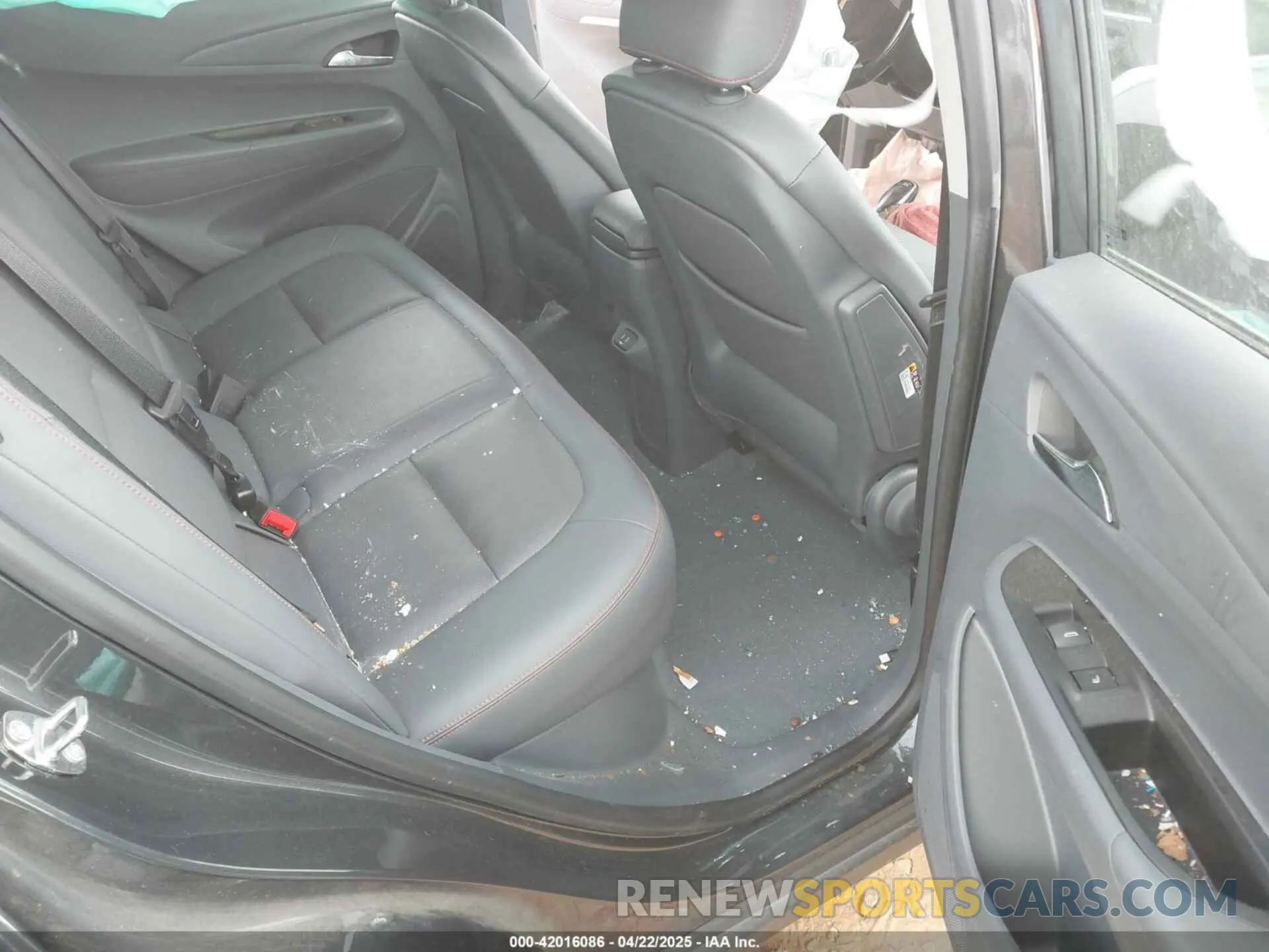 8 Photograph of a damaged car 1G1FZ6S08L4119923 CHEVROLET BOLT EV 2020