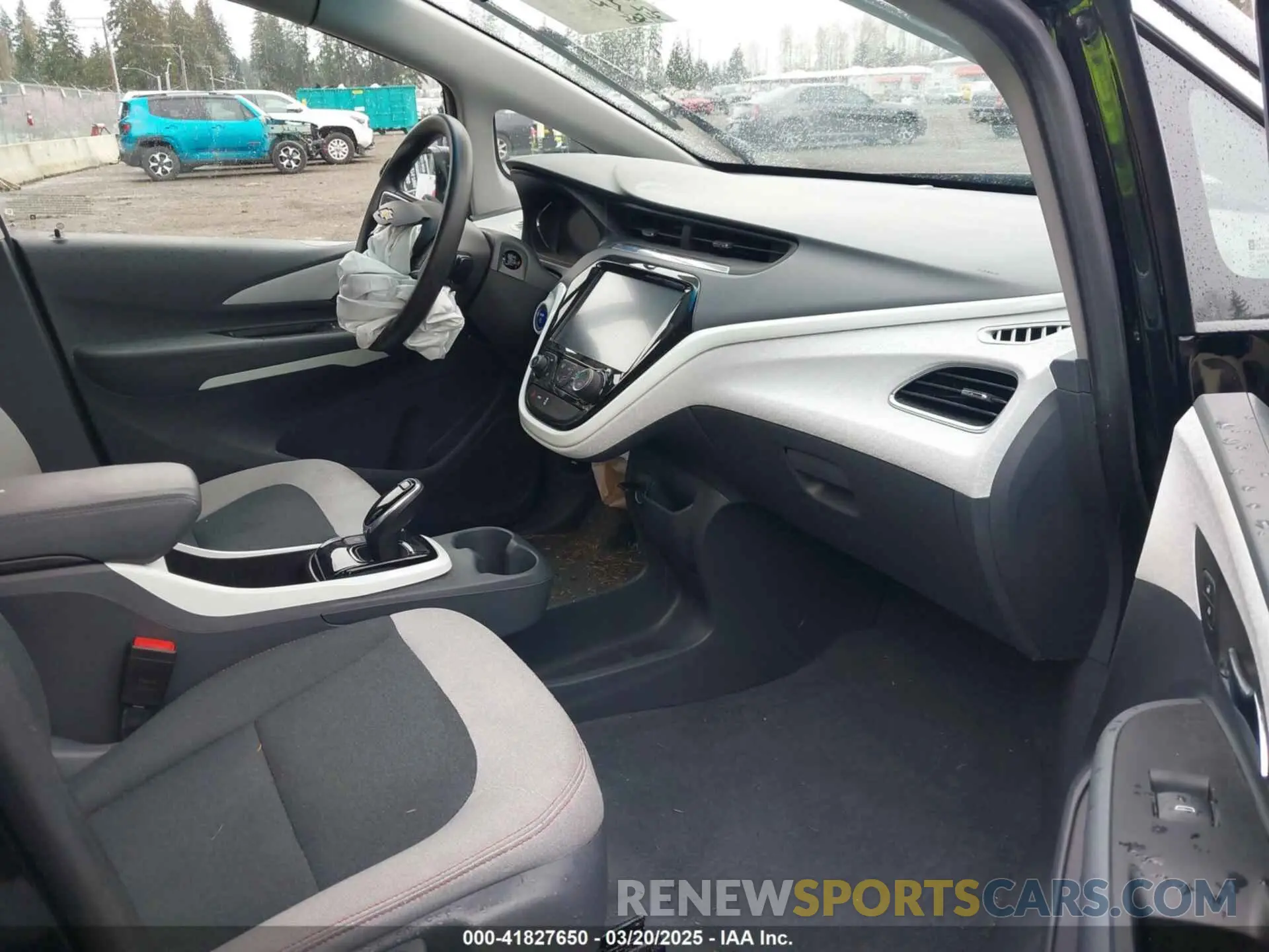 5 Photograph of a damaged car 1G1FW6S08M4104963 CHEVROLET BOLT EV 2021