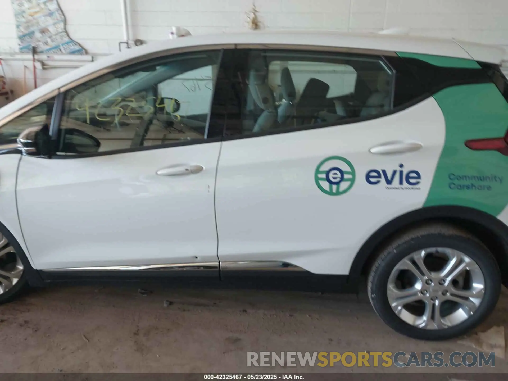 15 Photograph of a damaged car 1G1FY6S04M4110446 CHEVROLET BOLT EV 2021