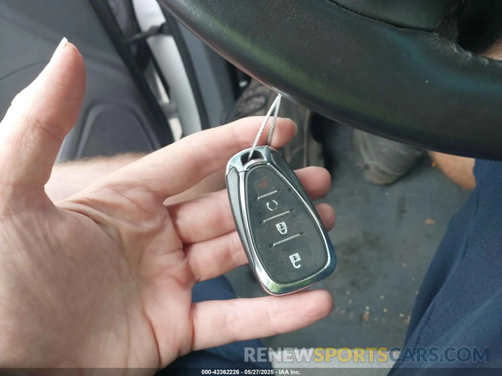 11 Photograph of a damaged car 1G1FY6S05M4101349 CHEVROLET BOLT EV 2021
