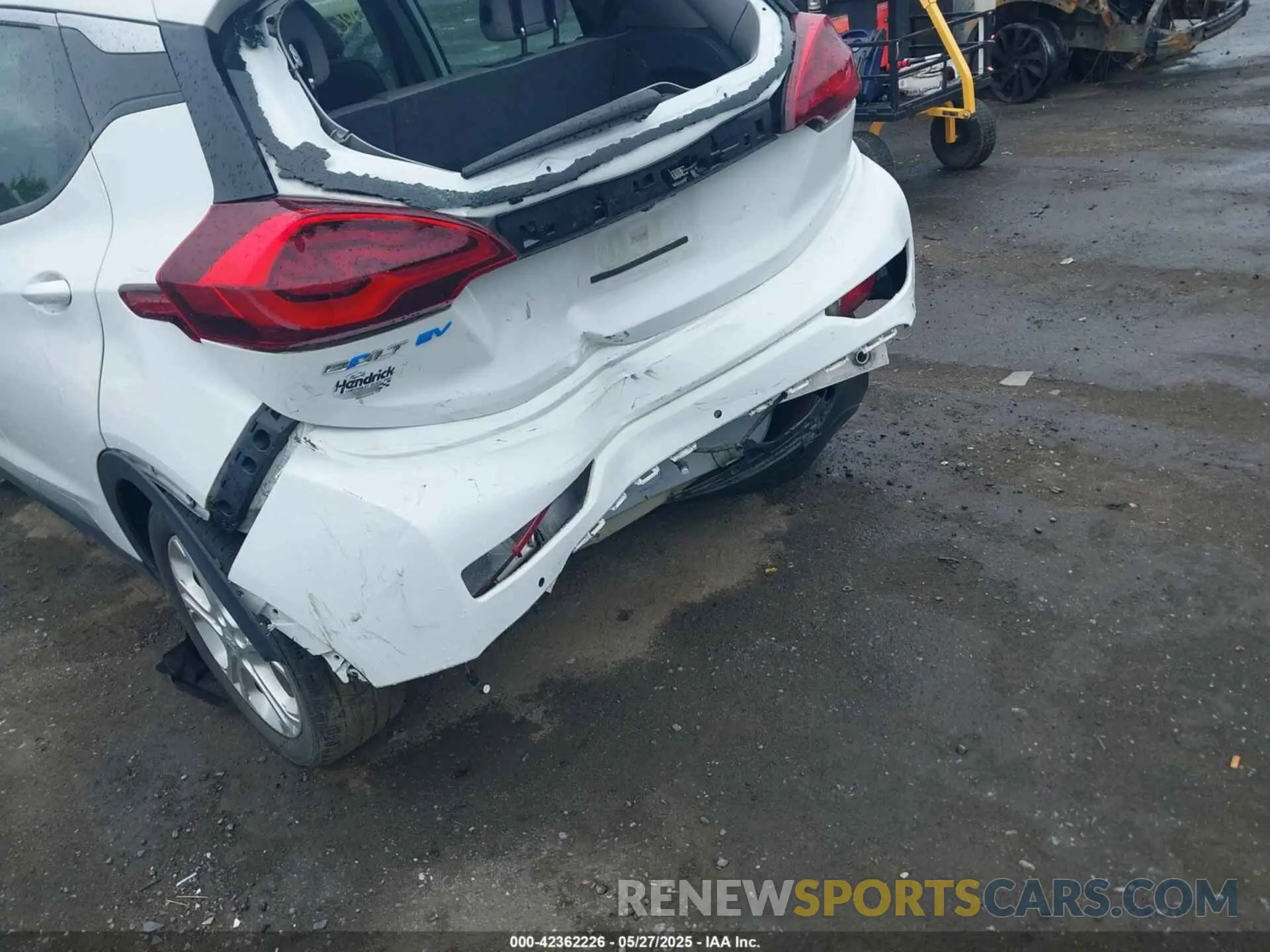 6 Photograph of a damaged car 1G1FY6S05M4101349 CHEVROLET BOLT EV 2021