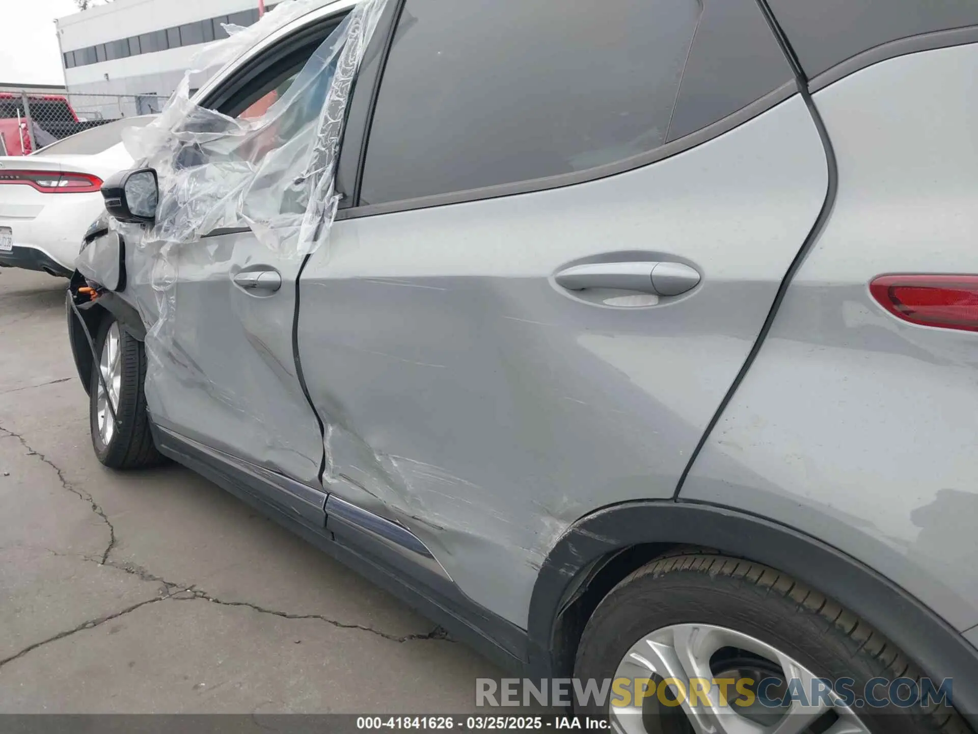 12 Photograph of a damaged car 1G1FY6S09M4106389 CHEVROLET BOLT EV 2021
