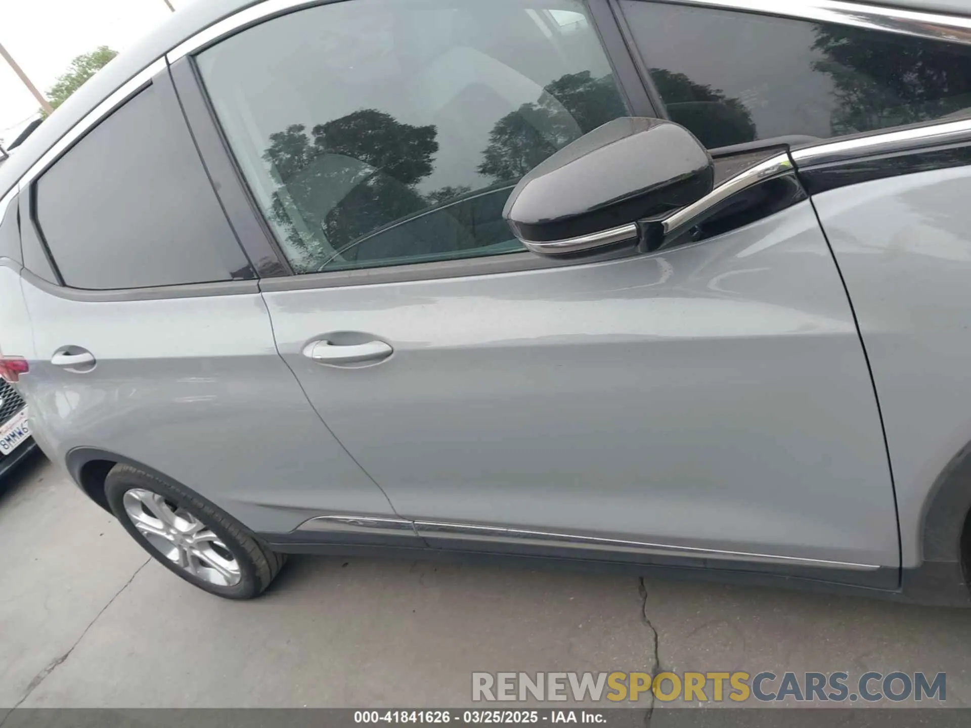 14 Photograph of a damaged car 1G1FY6S09M4106389 CHEVROLET BOLT EV 2021