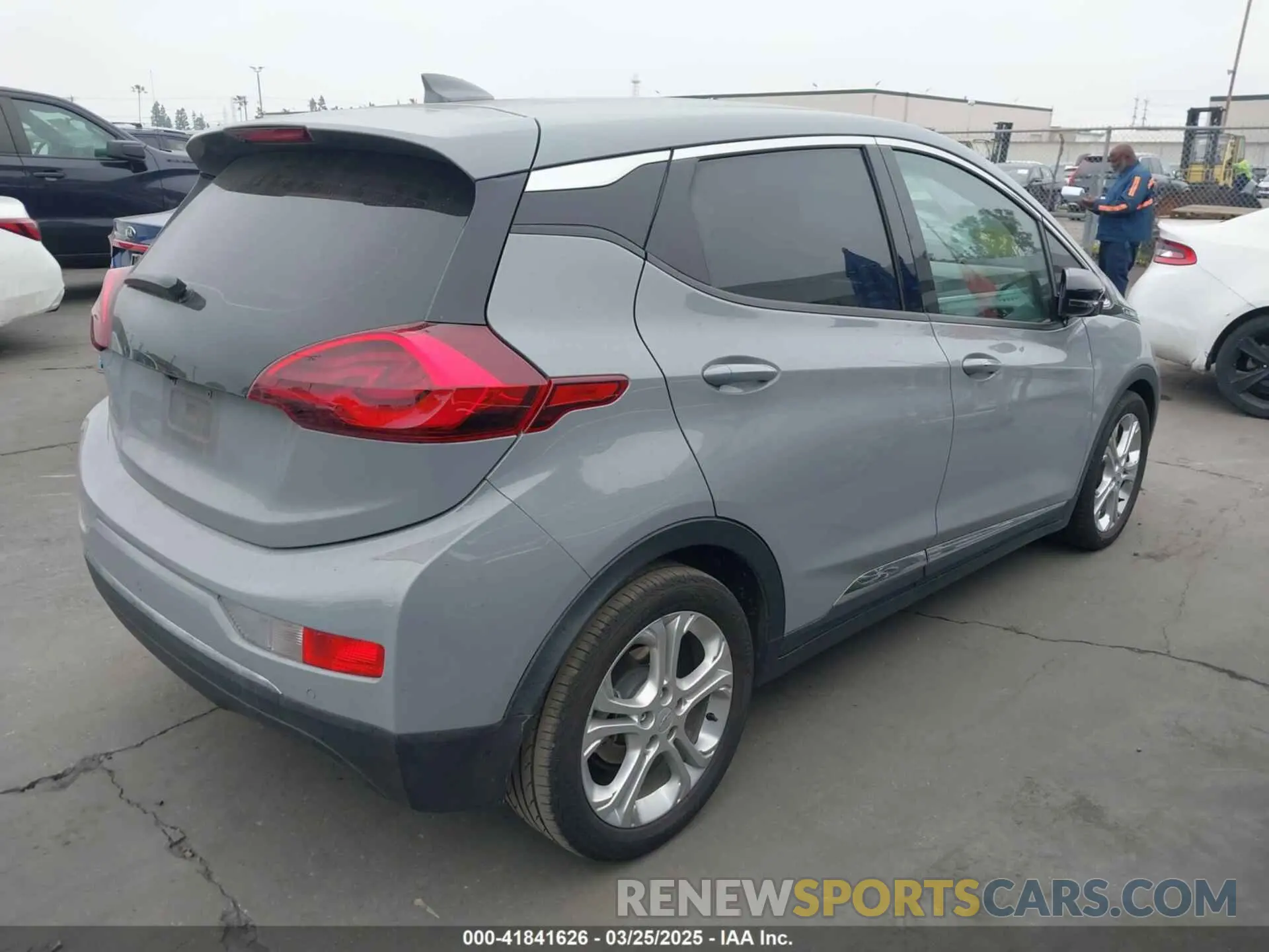 4 Photograph of a damaged car 1G1FY6S09M4106389 CHEVROLET BOLT EV 2021