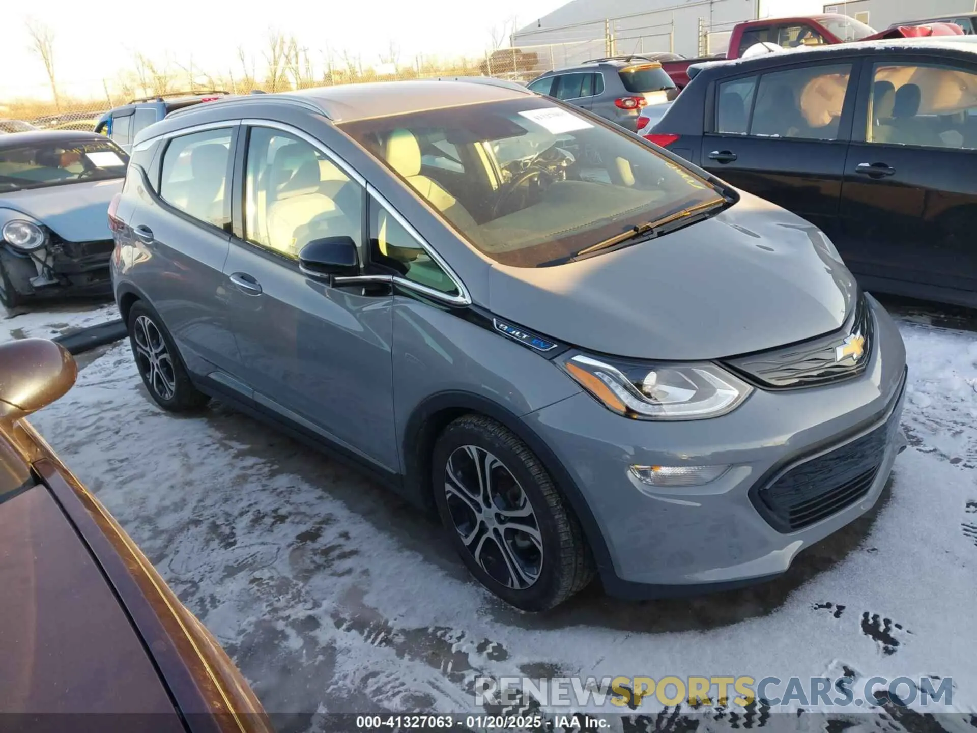 1 Photograph of a damaged car 1G1FZ6S03M4100200 CHEVROLET BOLT EV 2021