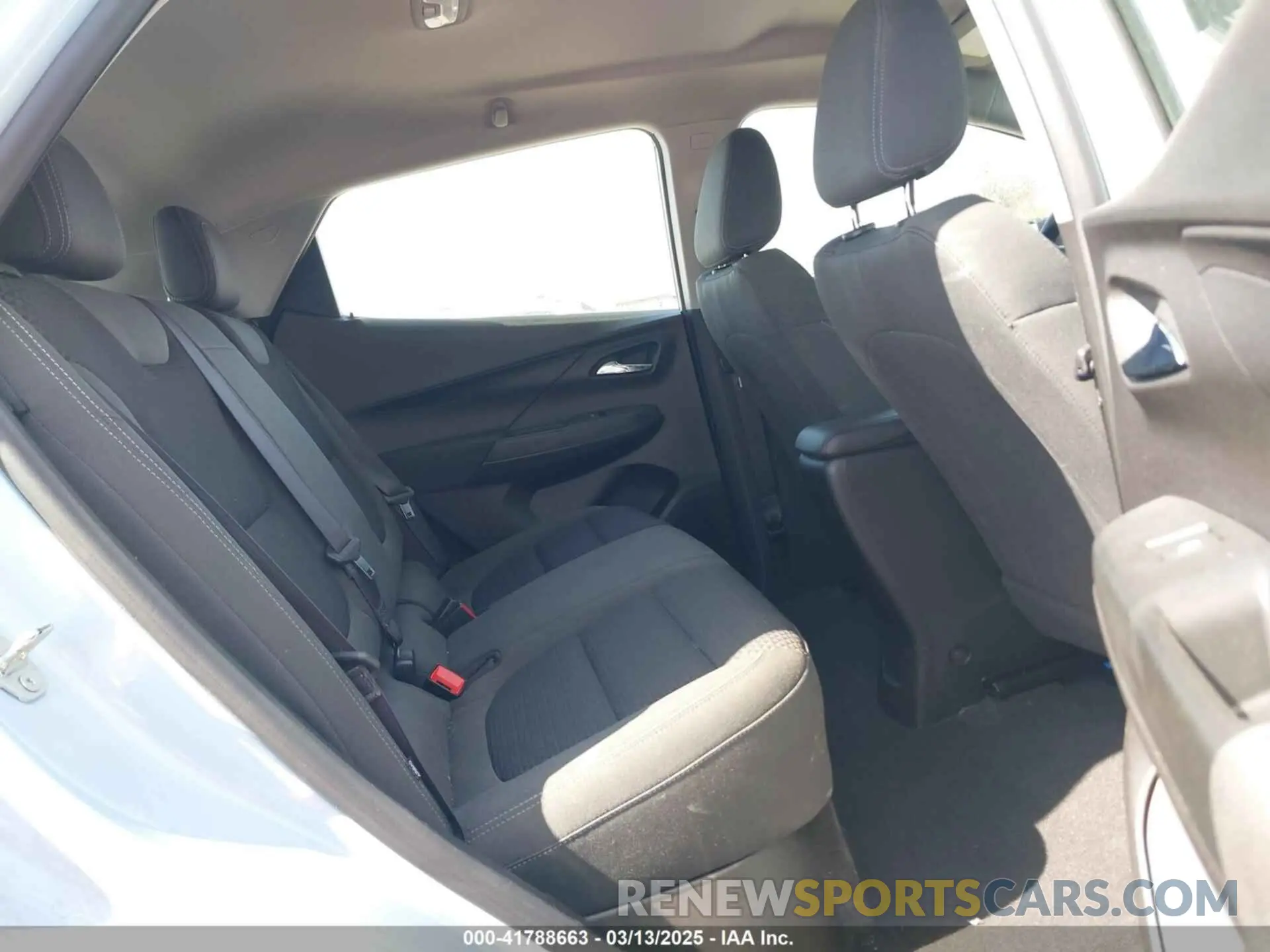8 Photograph of a damaged car 1G1FW6S01N4127115 CHEVROLET BOLT EV 2022