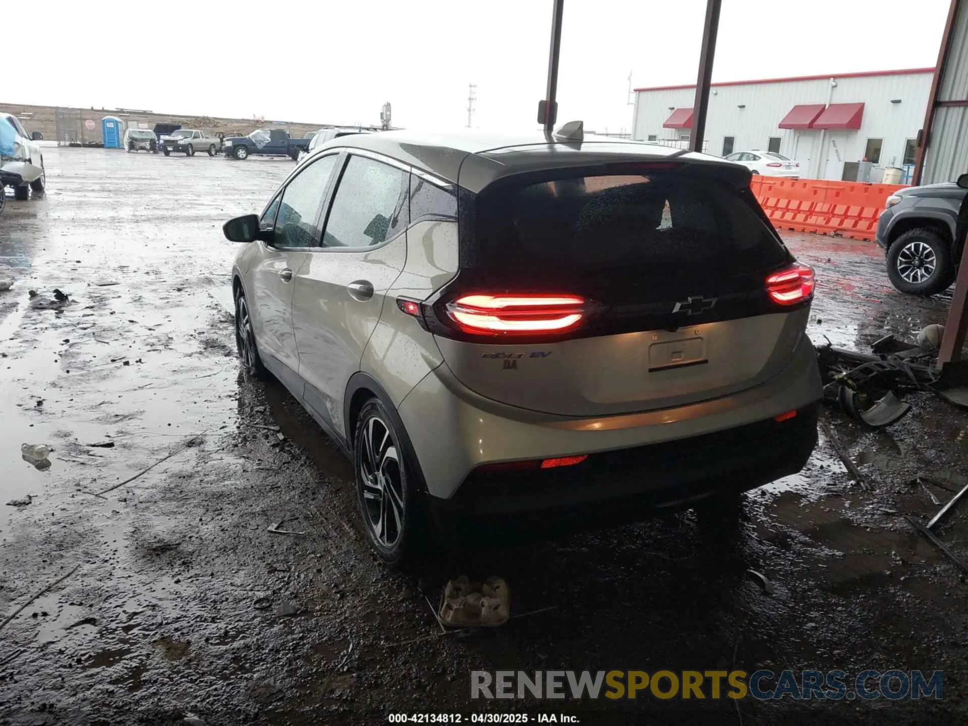 3 Photograph of a damaged car 1G1FW6S05P4169385 CHEVROLET BOLT EV 2023