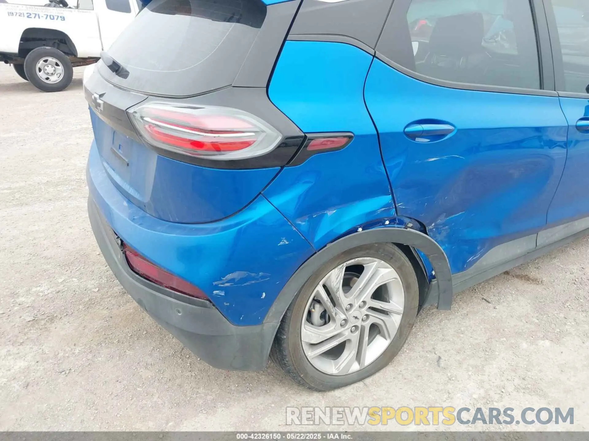 6 Photograph of a damaged car 1G1FW6S08P4115045 CHEVROLET BOLT EV 2023