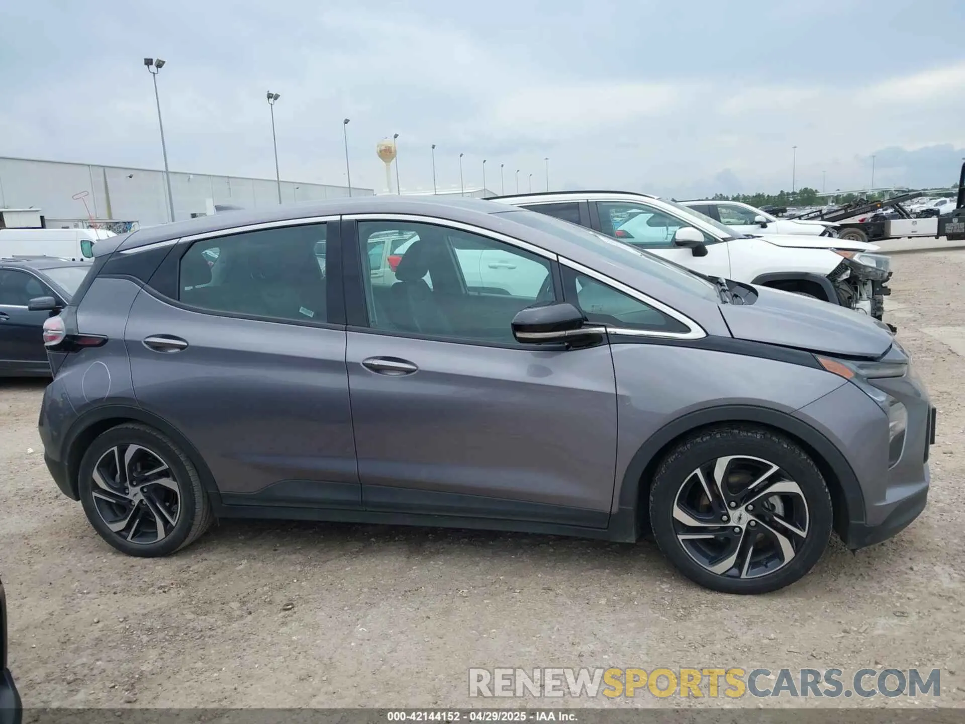 13 Photograph of a damaged car 1G1FX6S00P4143404 CHEVROLET BOLT EV 2023