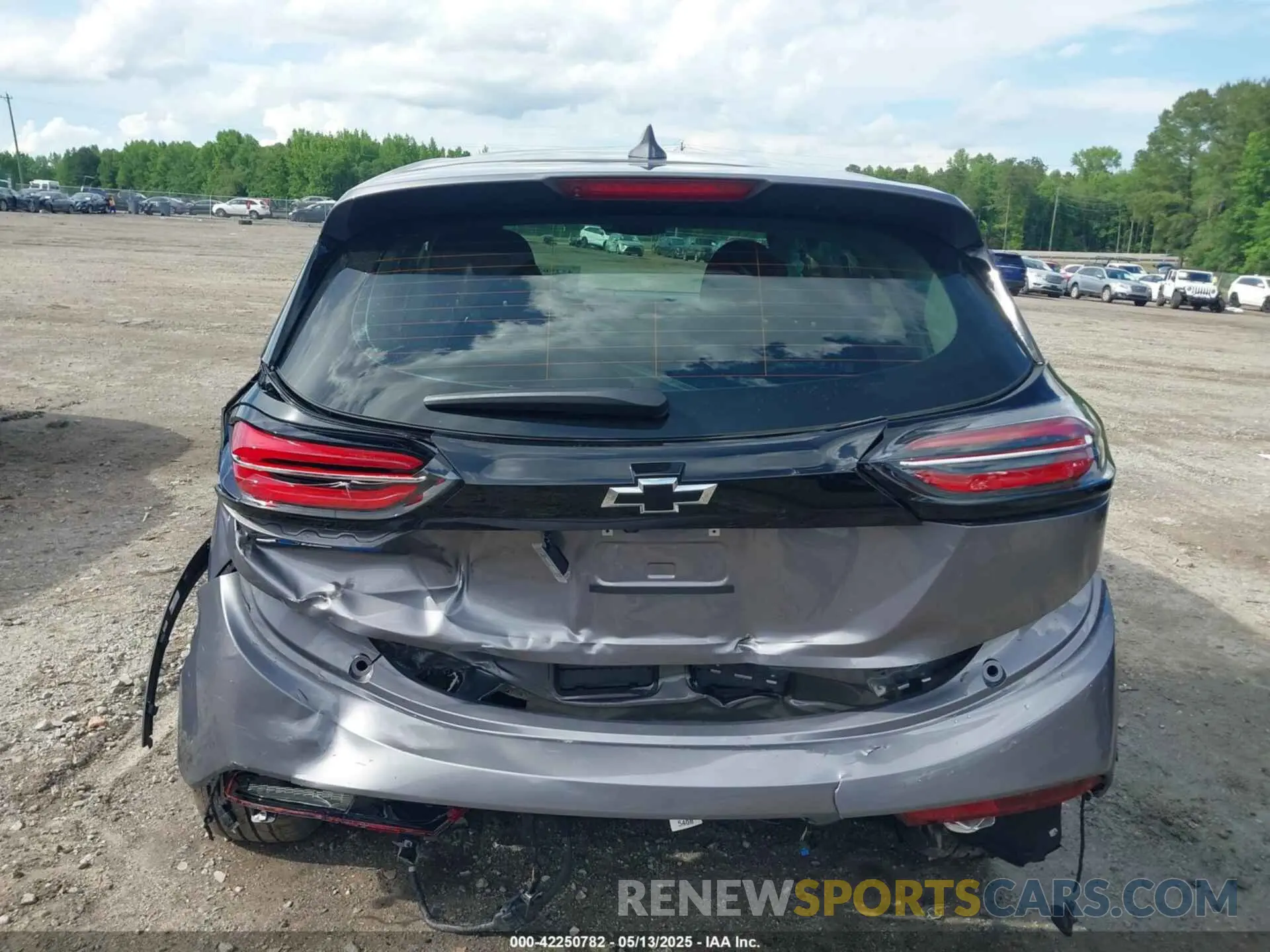17 Photograph of a damaged car 1G1FX6S00P4173177 CHEVROLET BOLT EV 2023