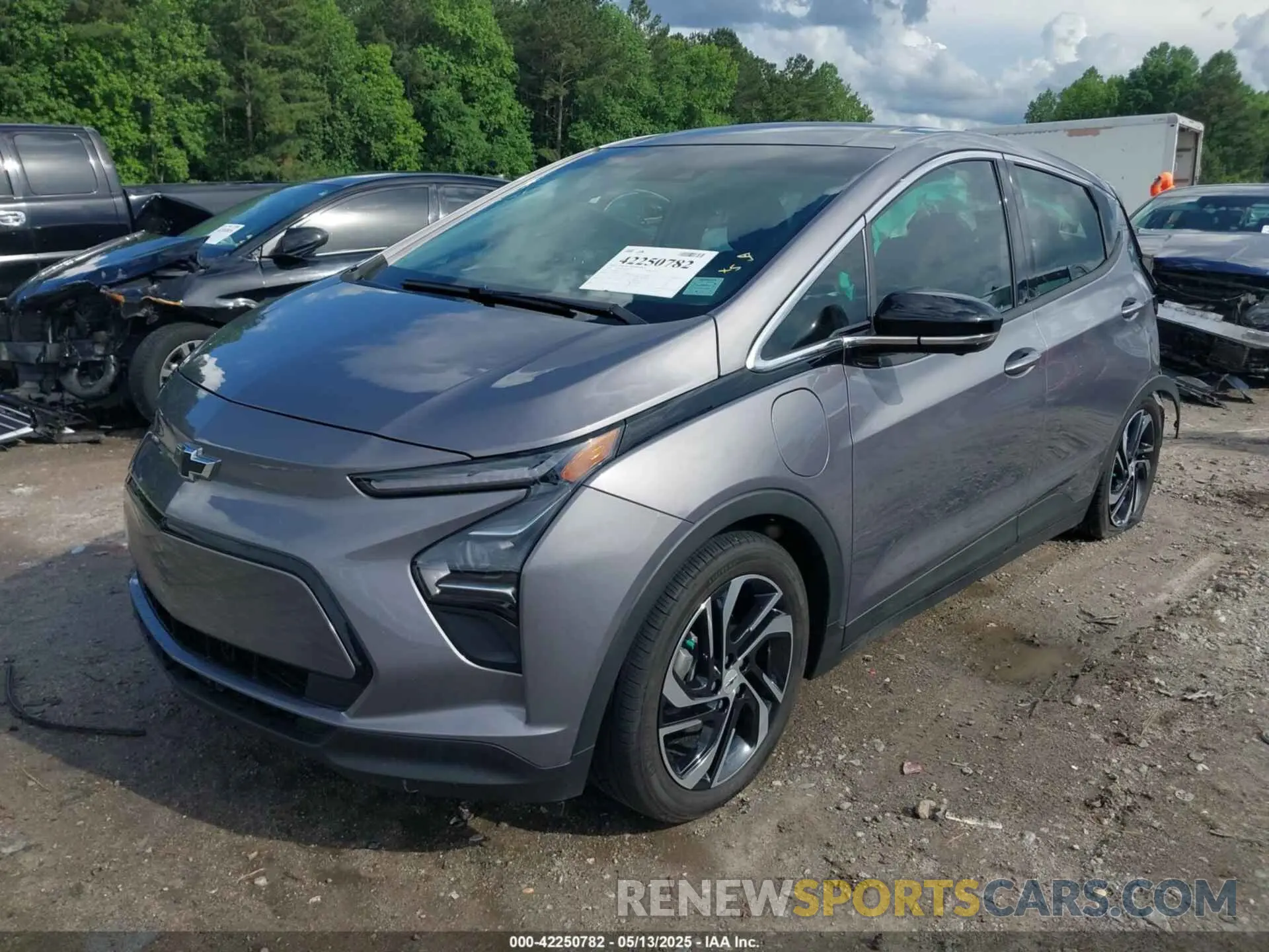 2 Photograph of a damaged car 1G1FX6S00P4173177 CHEVROLET BOLT EV 2023
