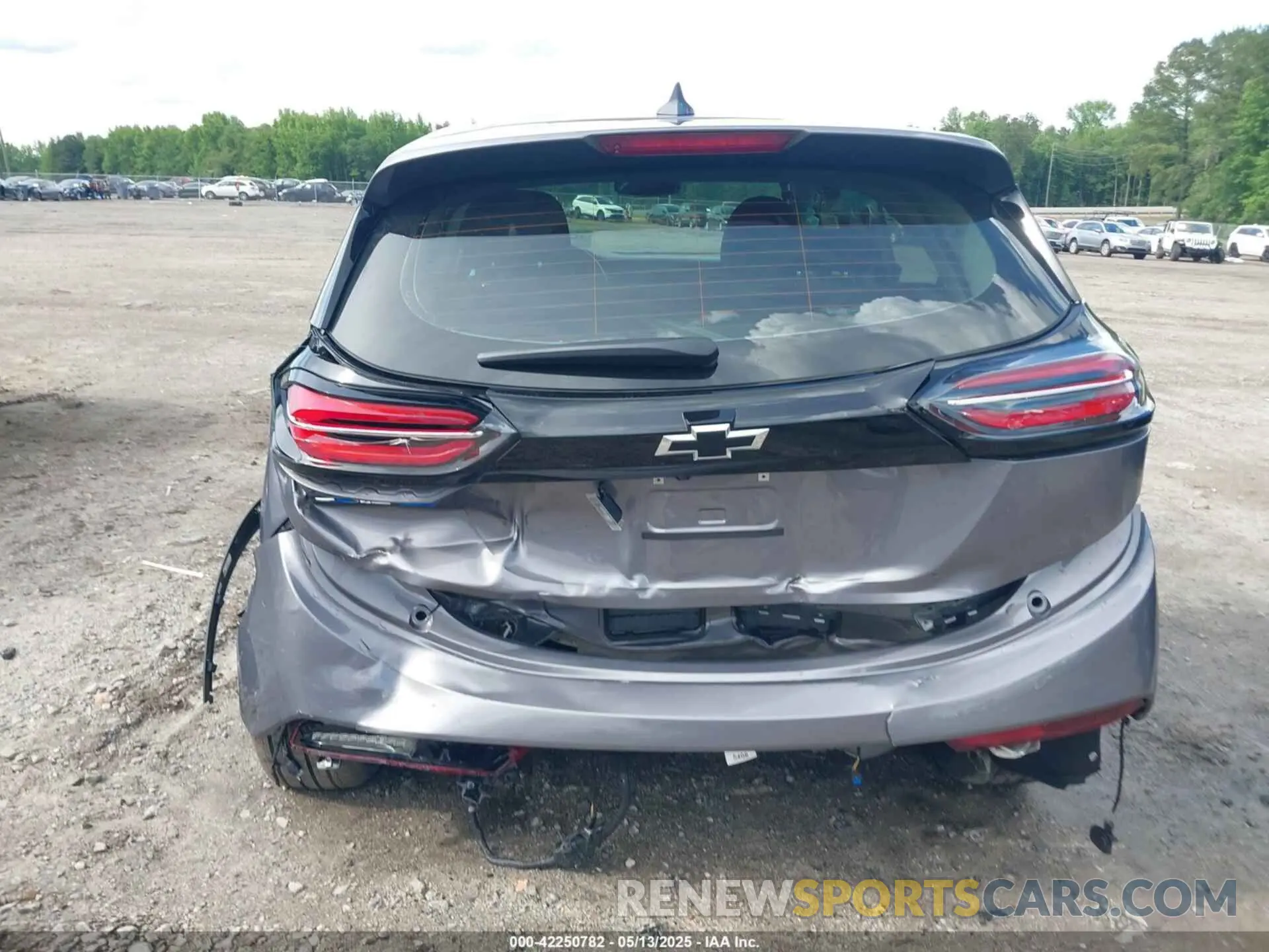 6 Photograph of a damaged car 1G1FX6S00P4173177 CHEVROLET BOLT EV 2023