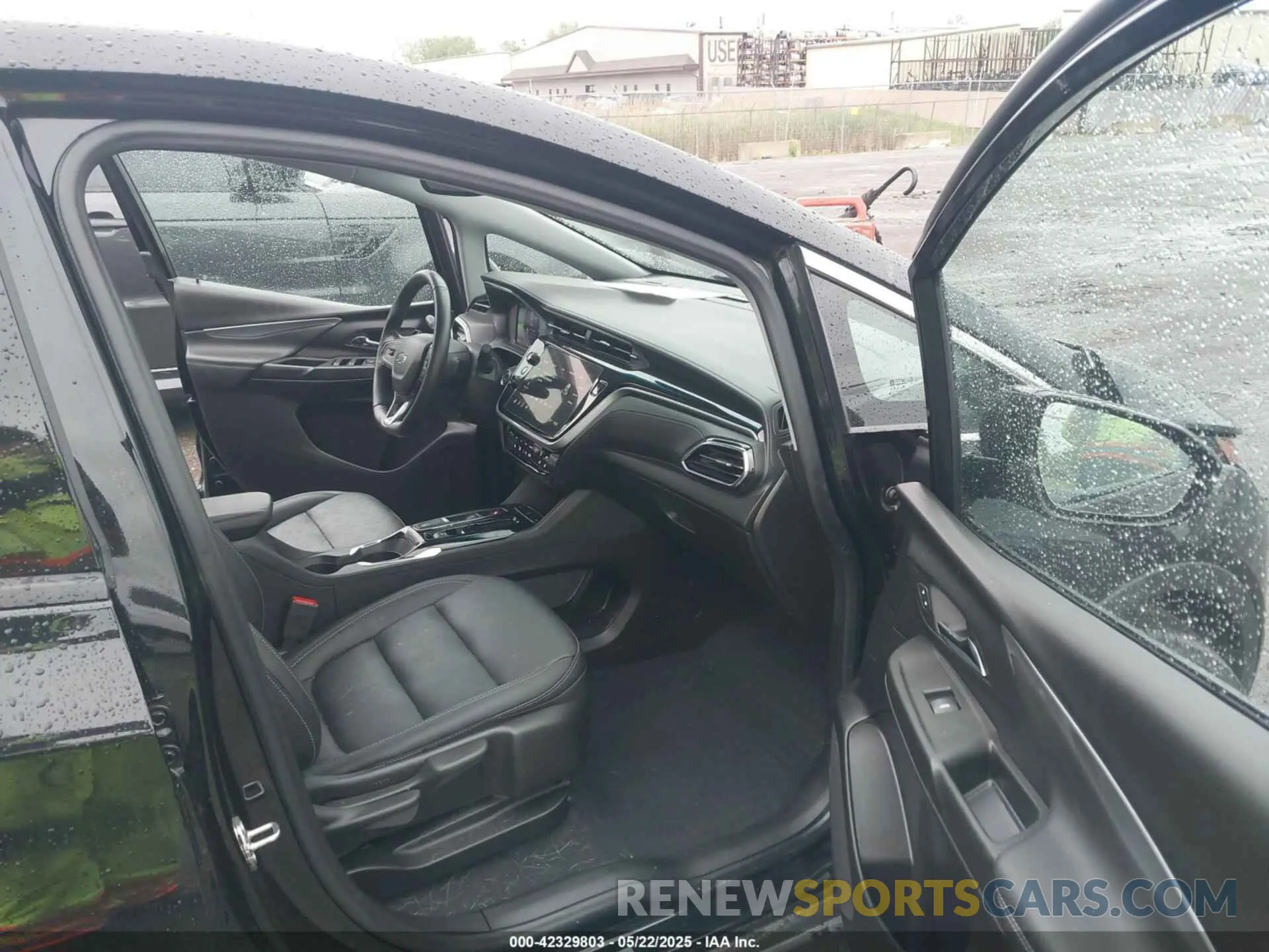 5 Photograph of a damaged car 1G1FX6S00P4204556 CHEVROLET BOLT EV 2023