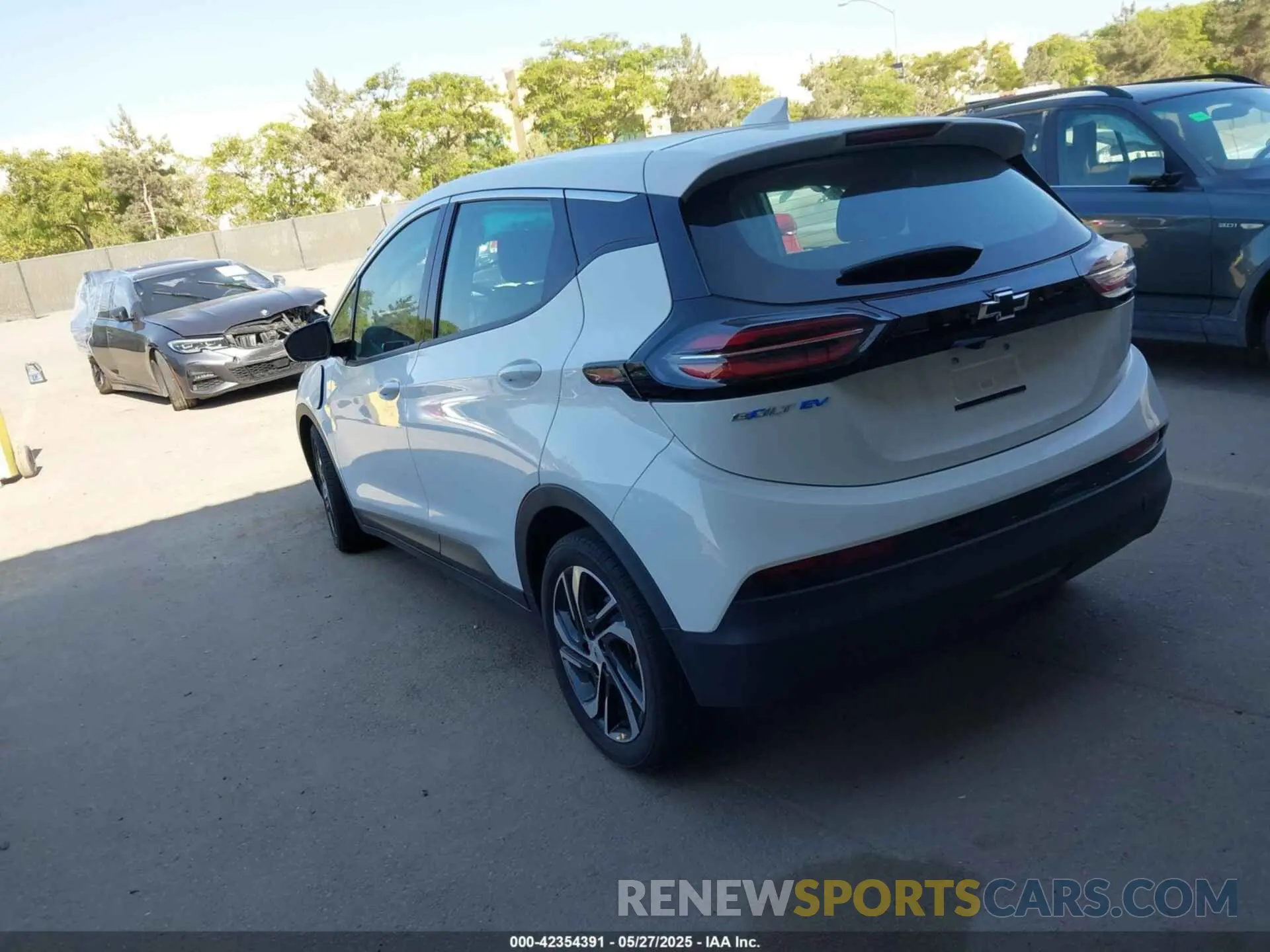 3 Photograph of a damaged car 1G1FX6S04P4176695 CHEVROLET BOLT EV 2023