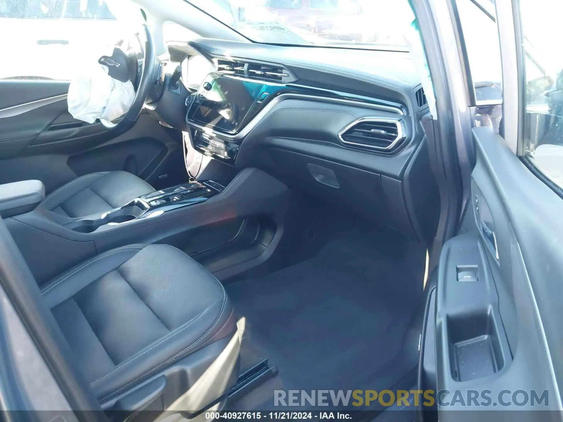 5 Photograph of a damaged car 1G1FX6S06P4151216 CHEVROLET BOLT EV 2023